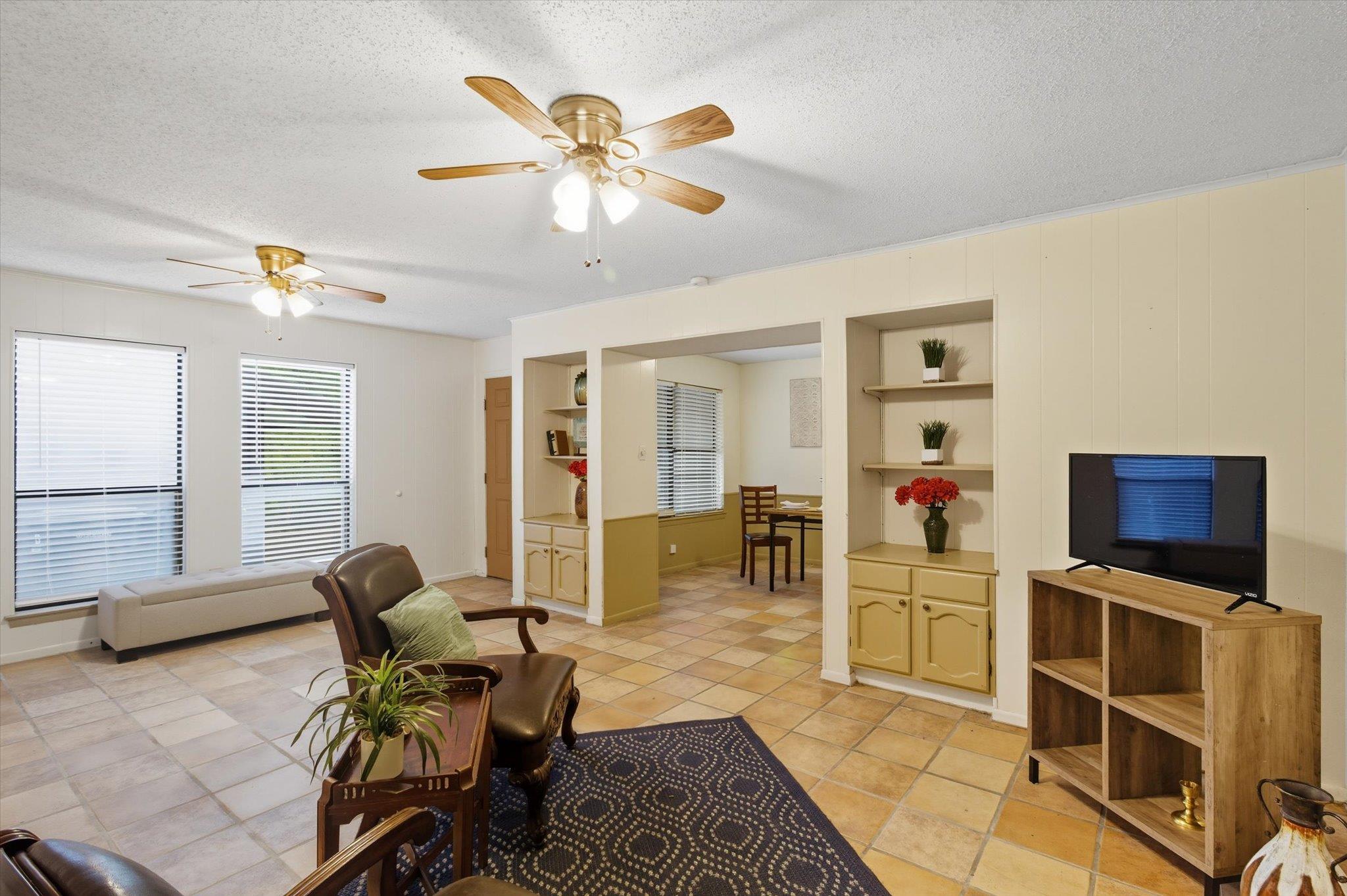 821 Old Ranch Rd 12 Rd, San Marcos, TX 78666