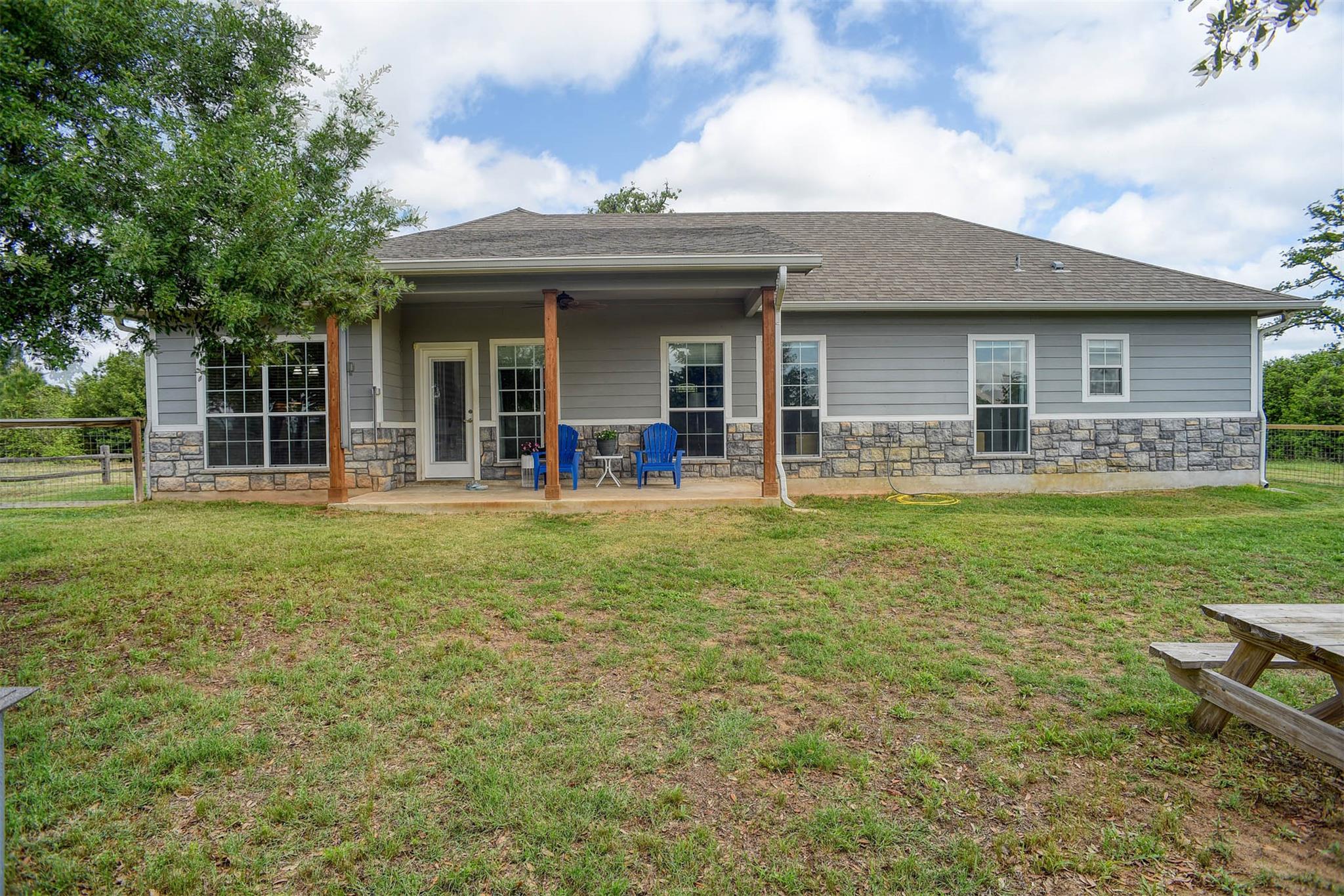 959 Highway 21 Highway E, Bastrop, TX 78602