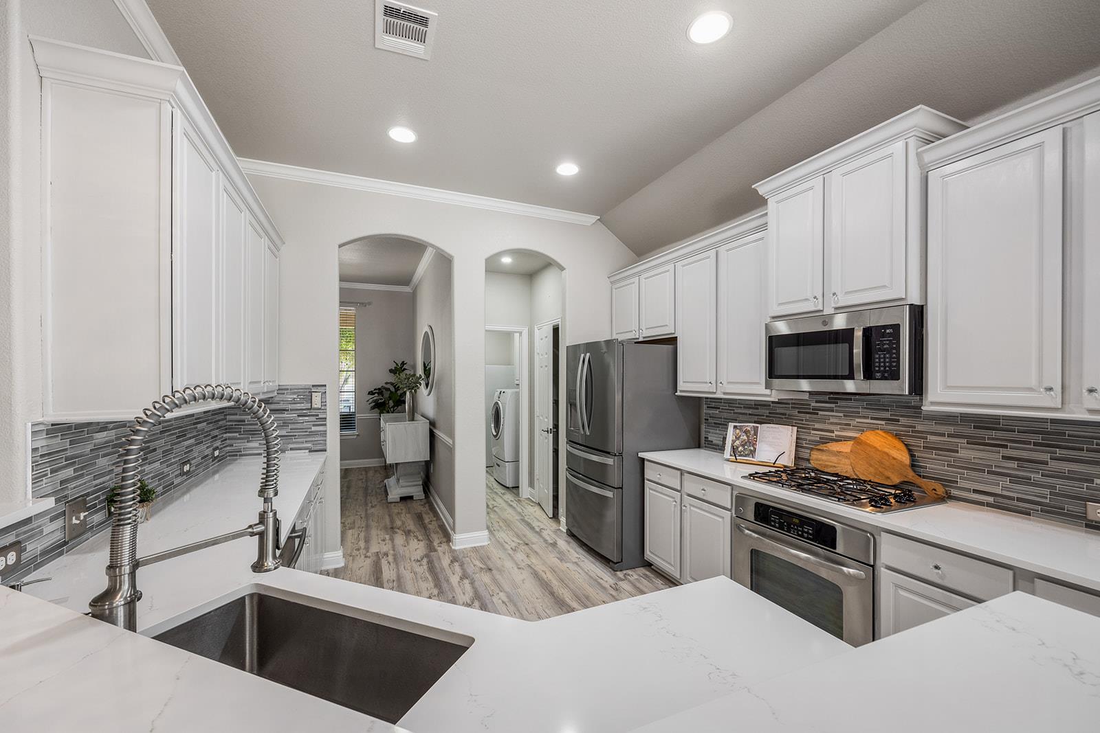 902 Fork Ridge Path, Round Rock, TX 78665