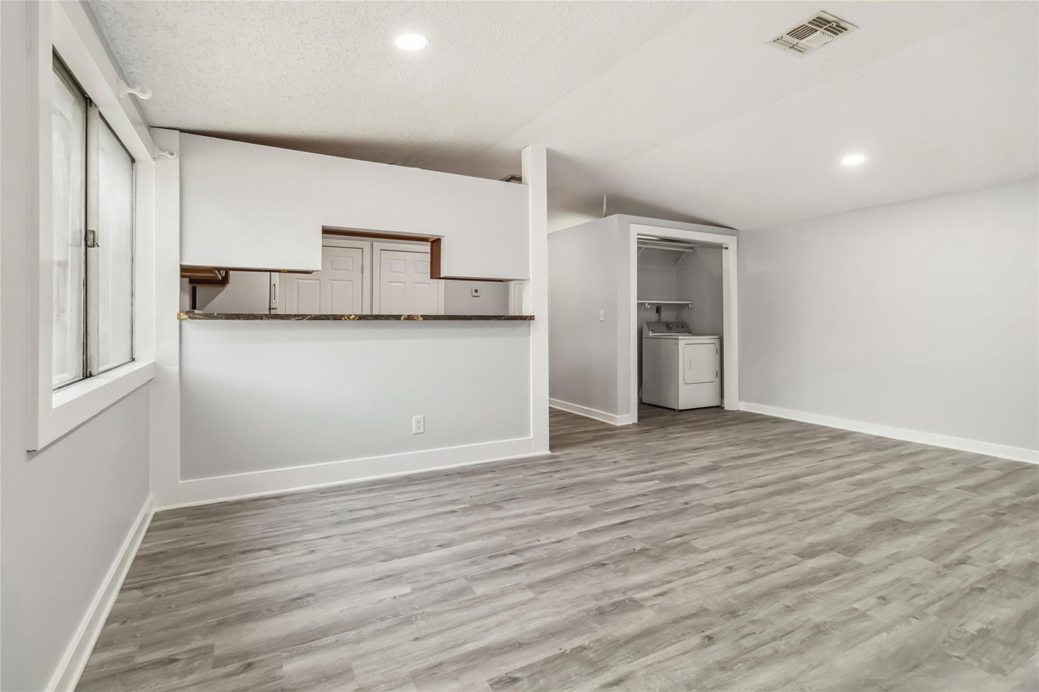 1020 Oasis St, New Braunfels, TX 78130