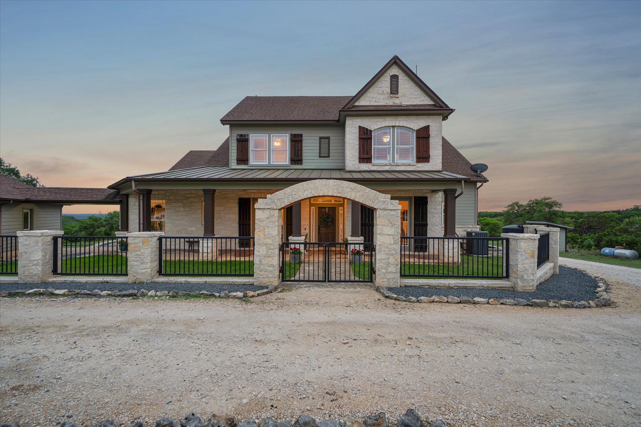 440 CURRIE RANCH Rd, Wimberley, TX 78676
