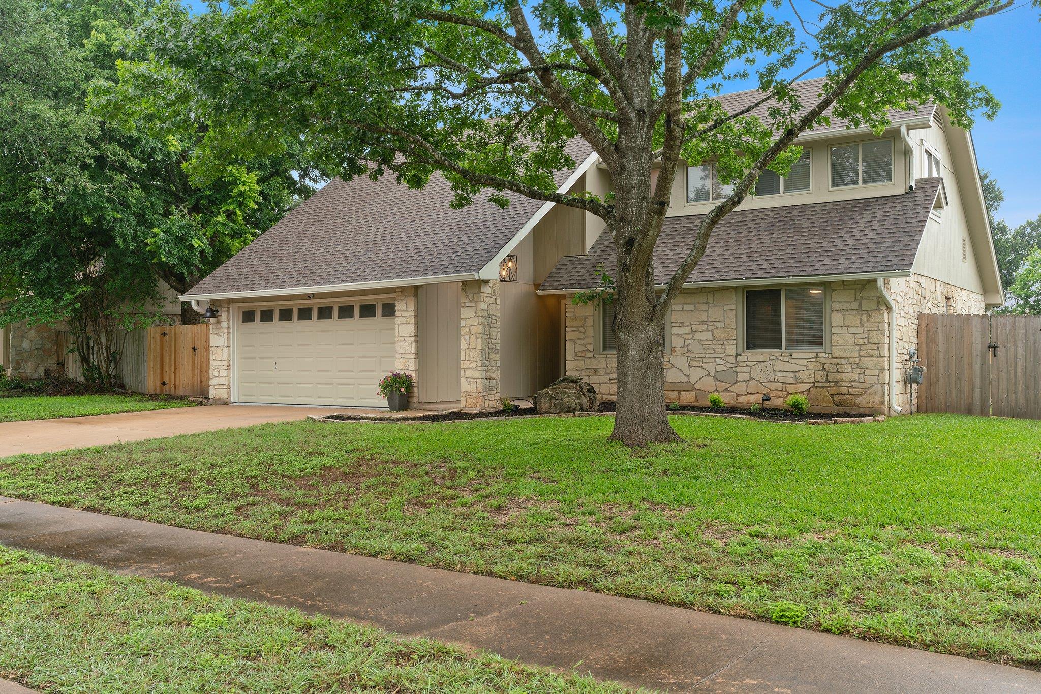 10416 Doering Ln, Austin, TX 78750