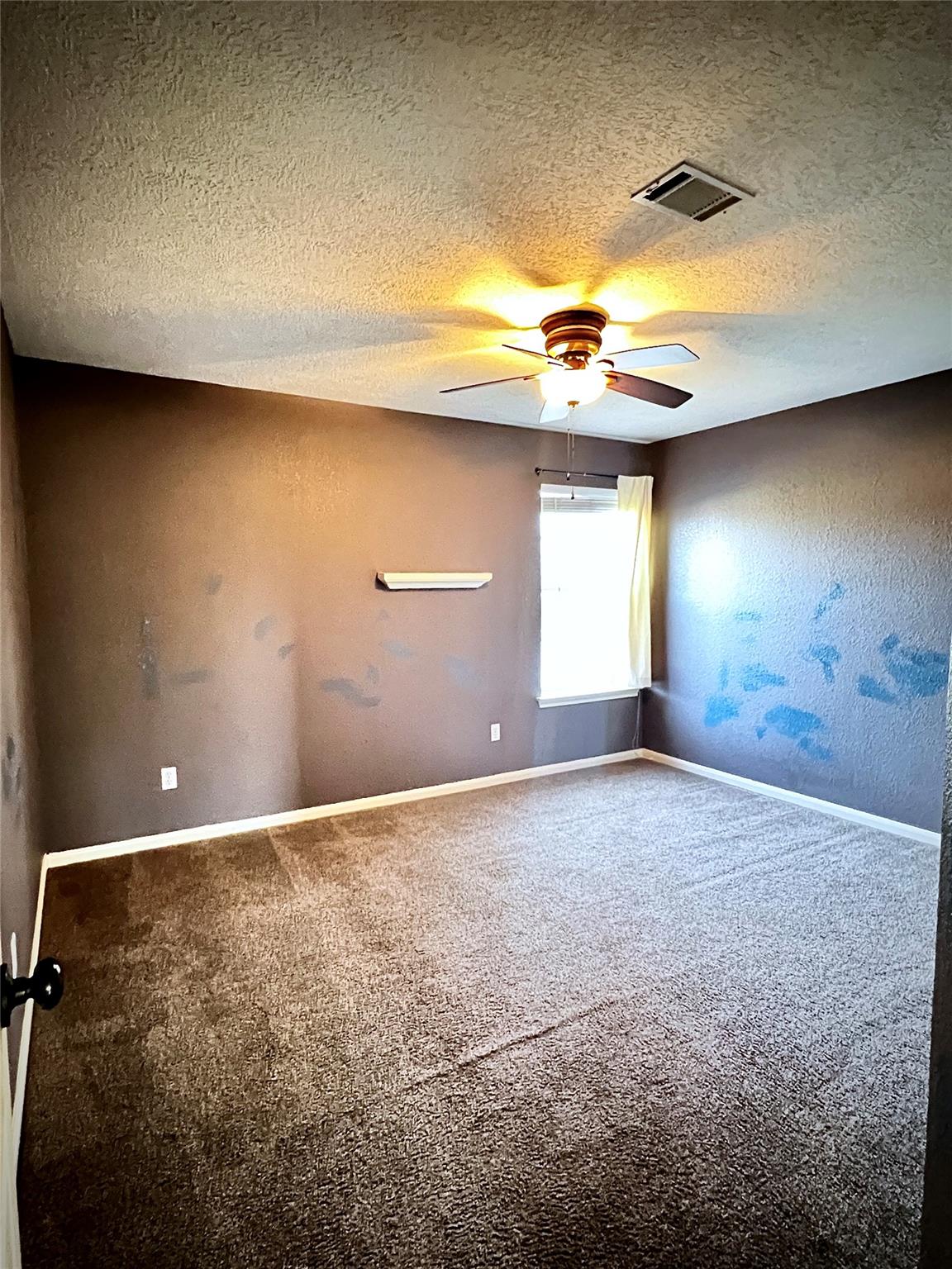 1713 Laurel Ln, Leander, TX 78641