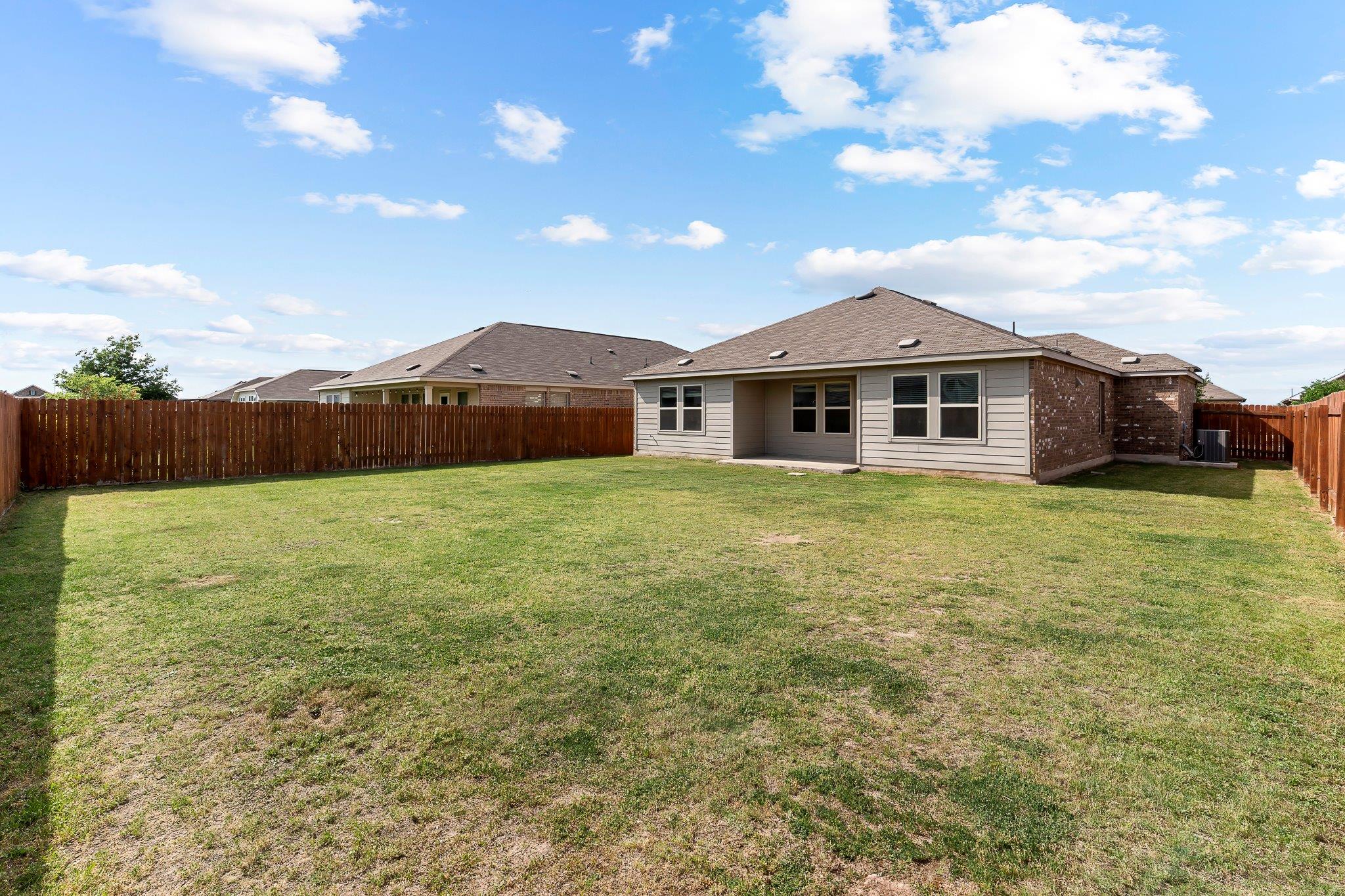 203 Helen Rd, Hutto, TX 78634
