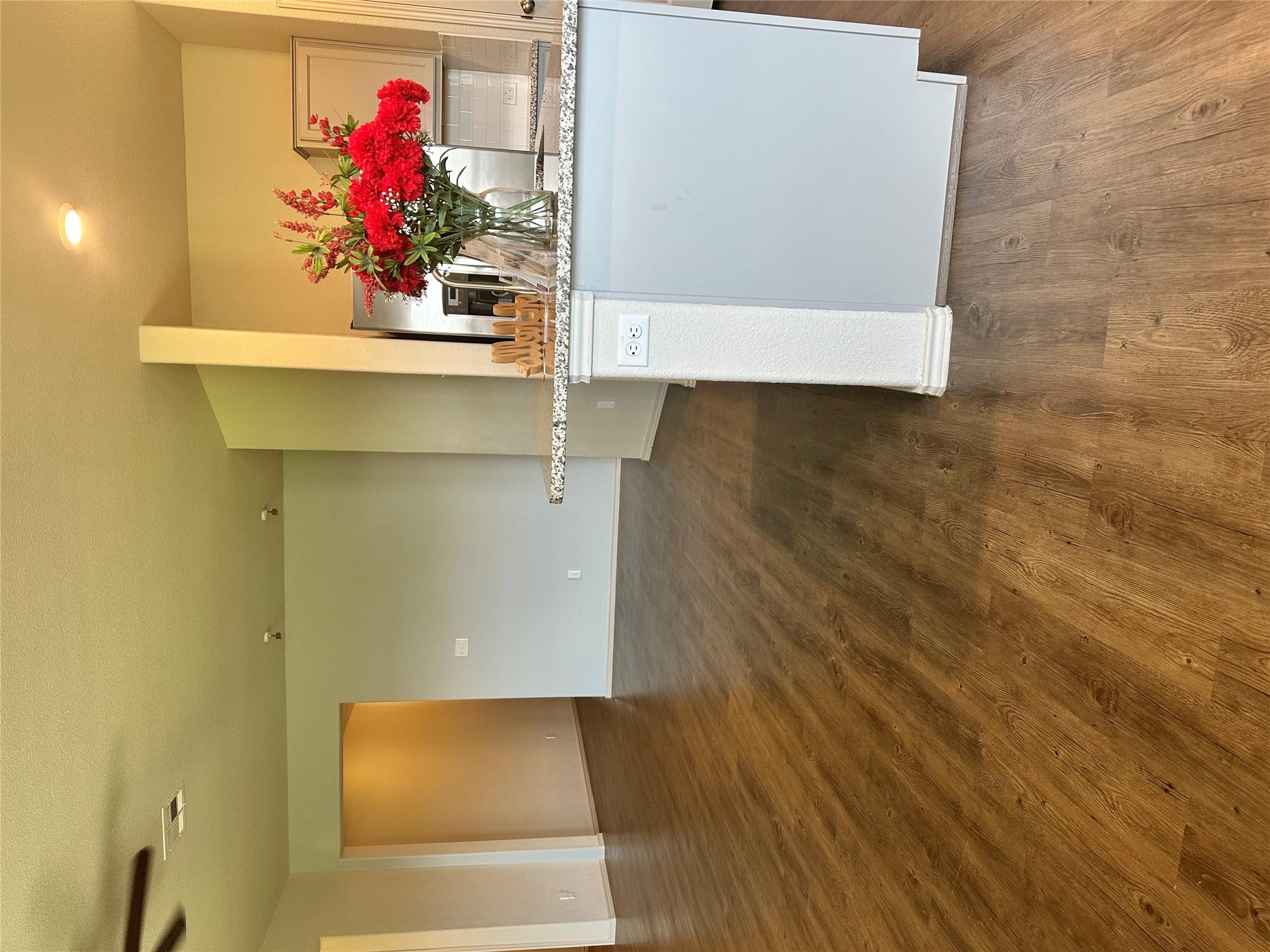 203 Helen Rd, Hutto, TX 78634