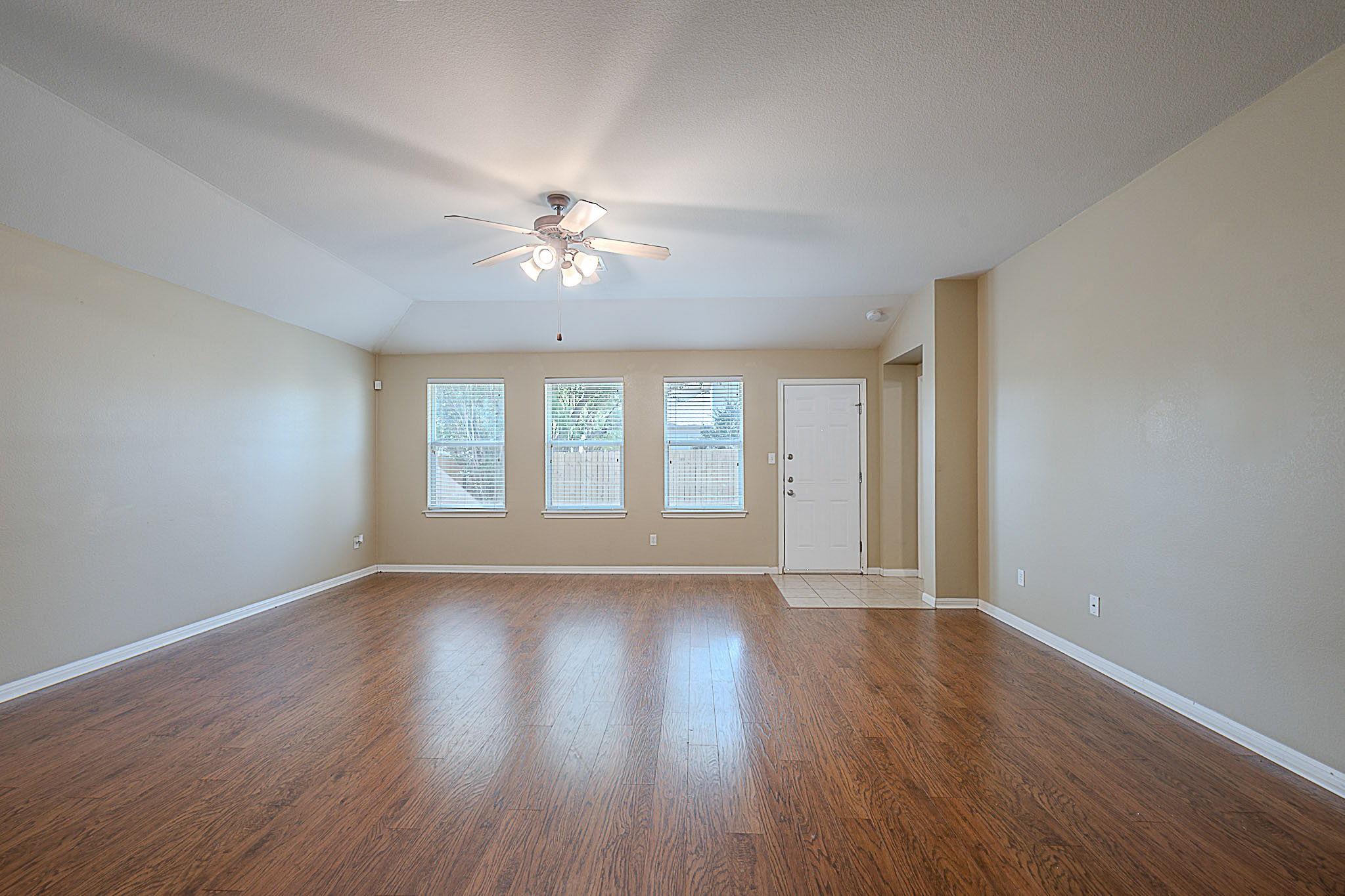 7725 Buckmeadow Dr, Georgetown, TX 78628