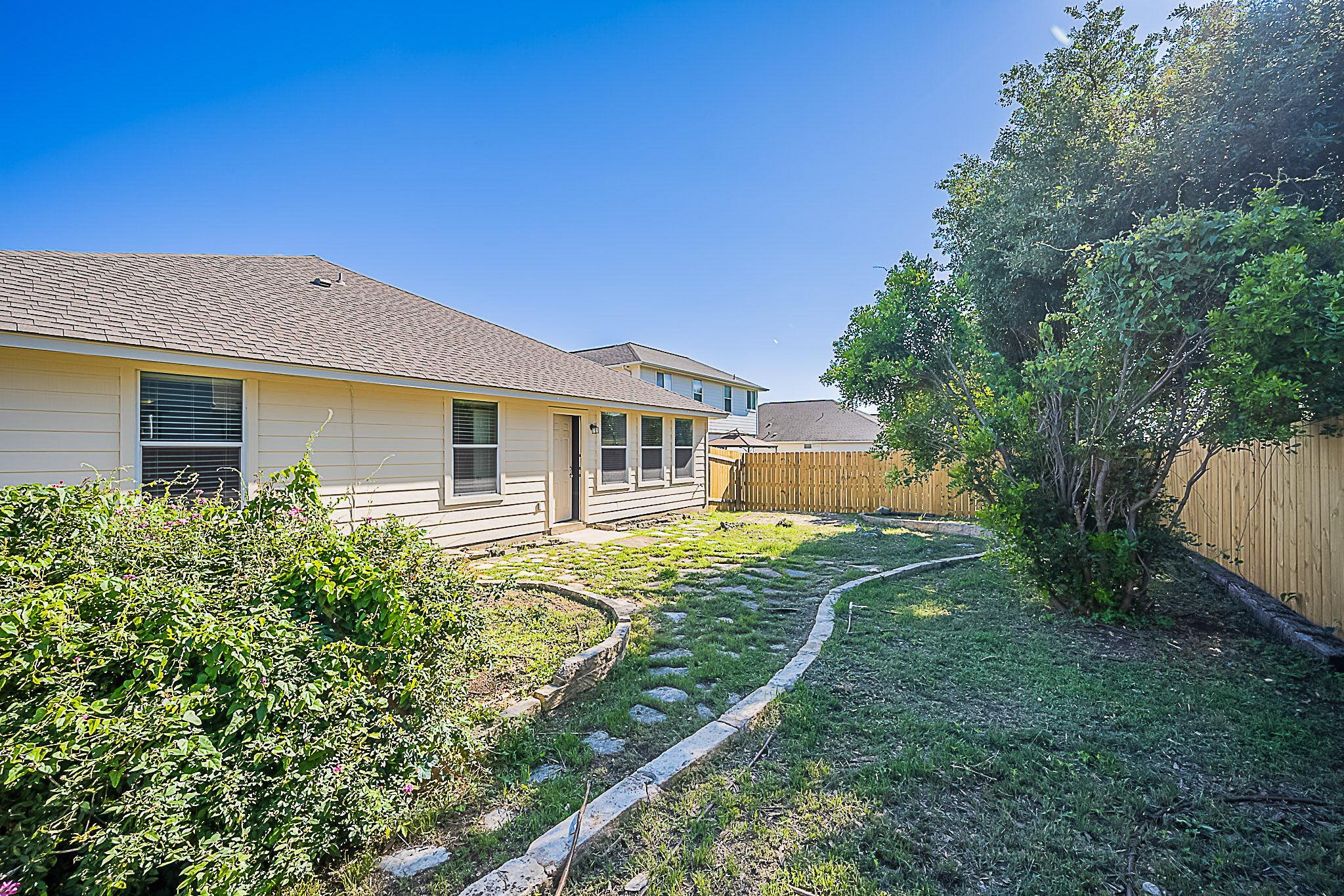 7725 Buckmeadow Dr, Georgetown, TX 78628