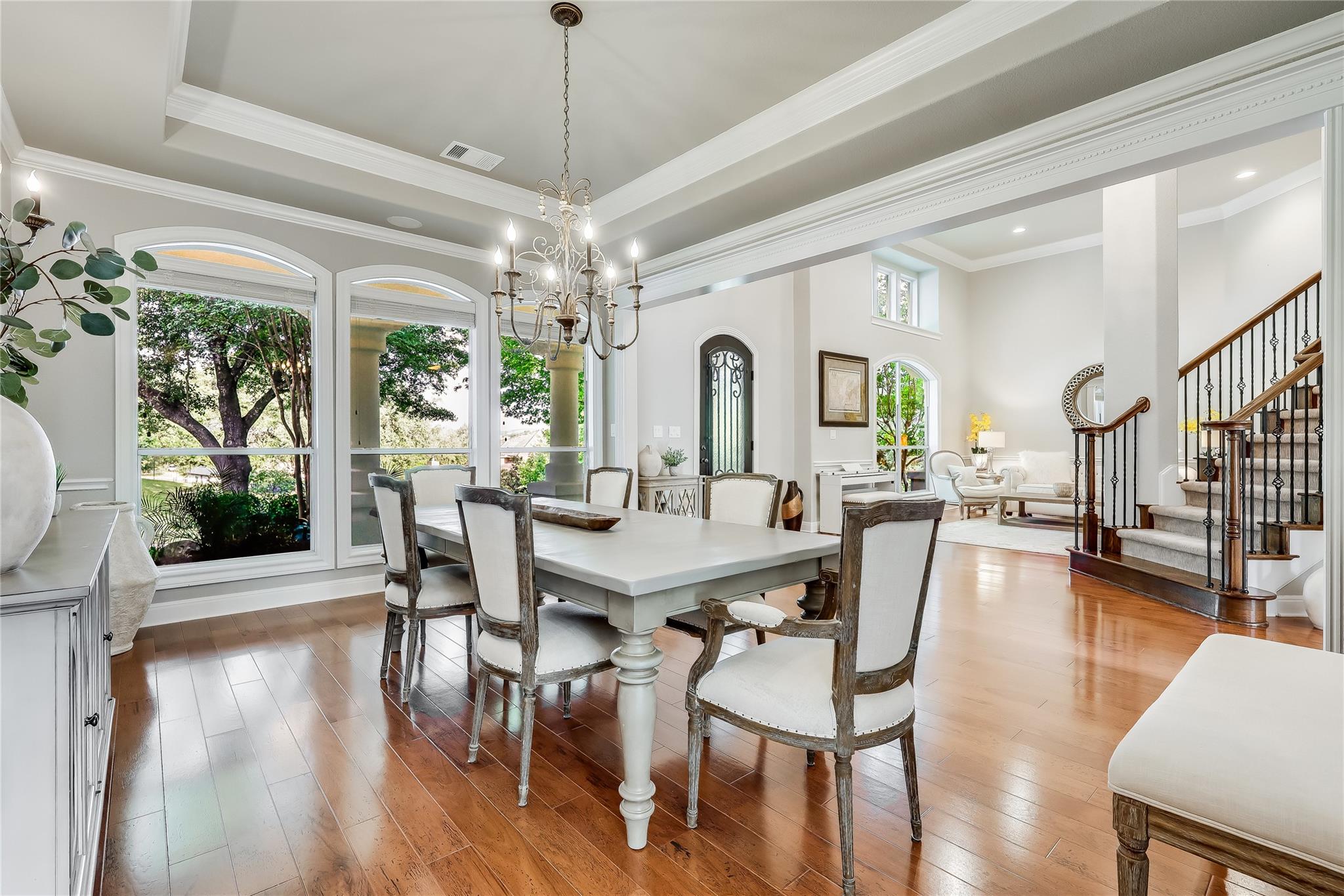 2116 Demona Dr, Austin, TX 78733