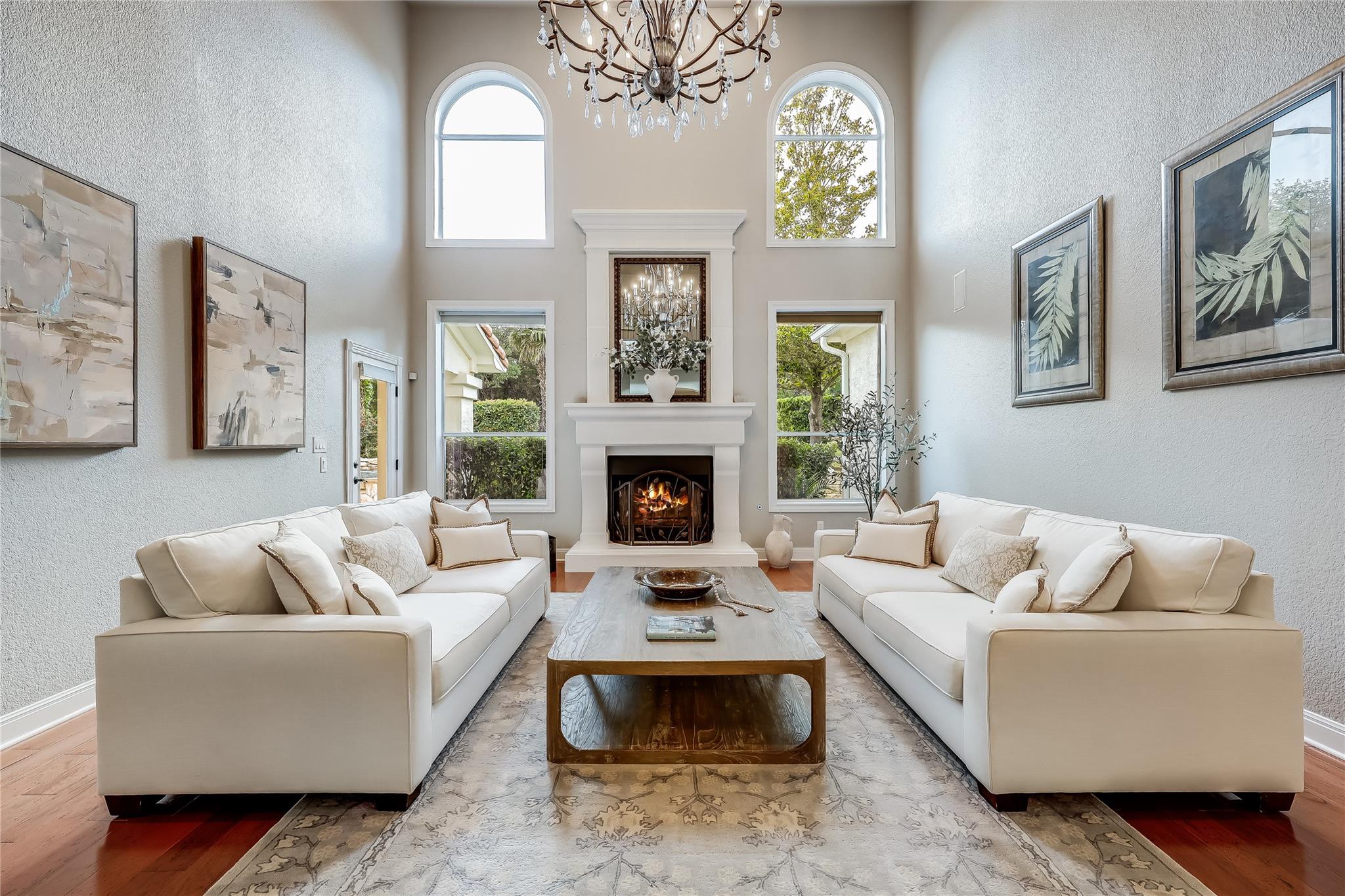 2116 Demona Dr, Austin, TX 78733