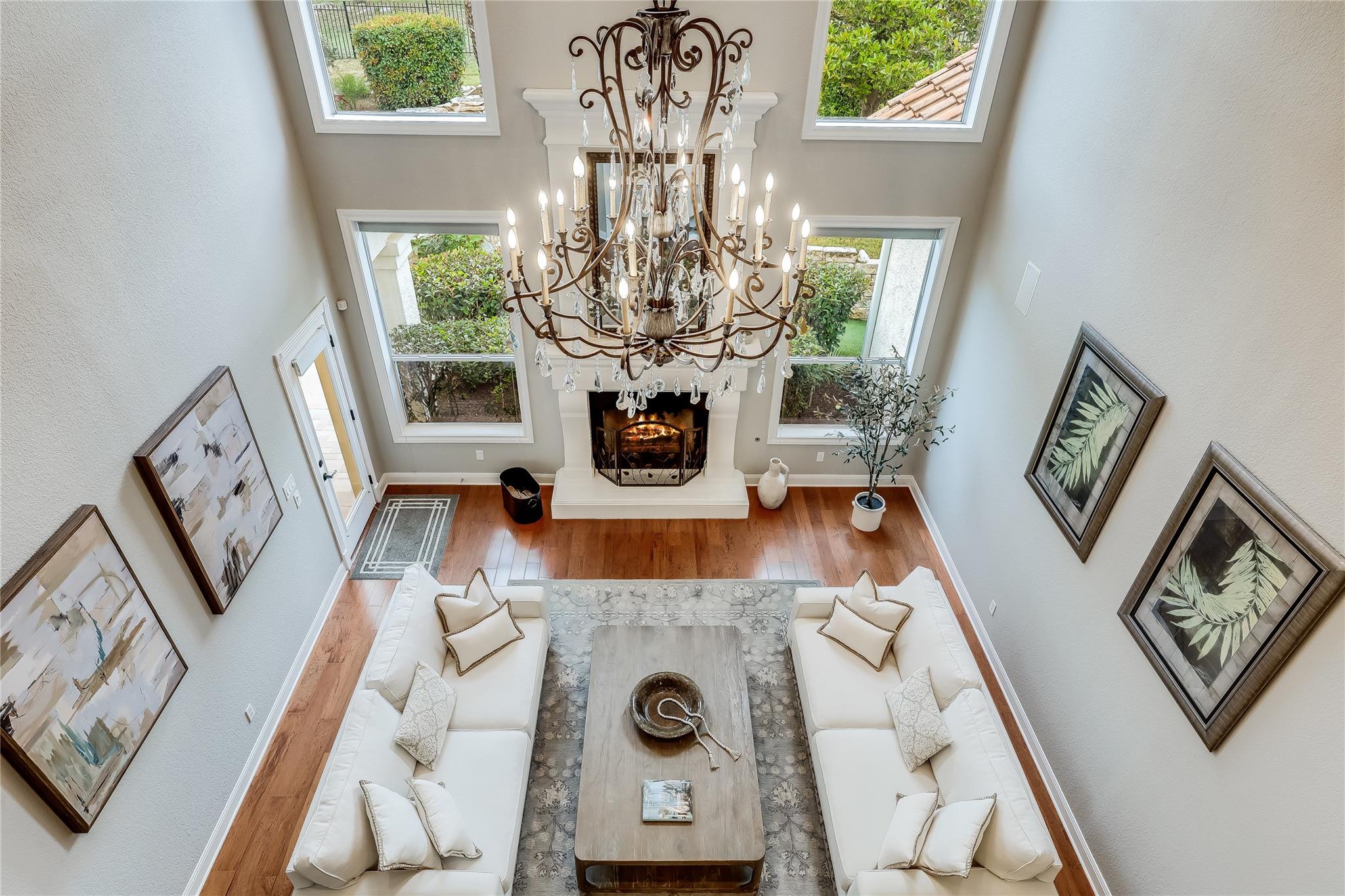 2116 Demona Dr, Austin, TX 78733