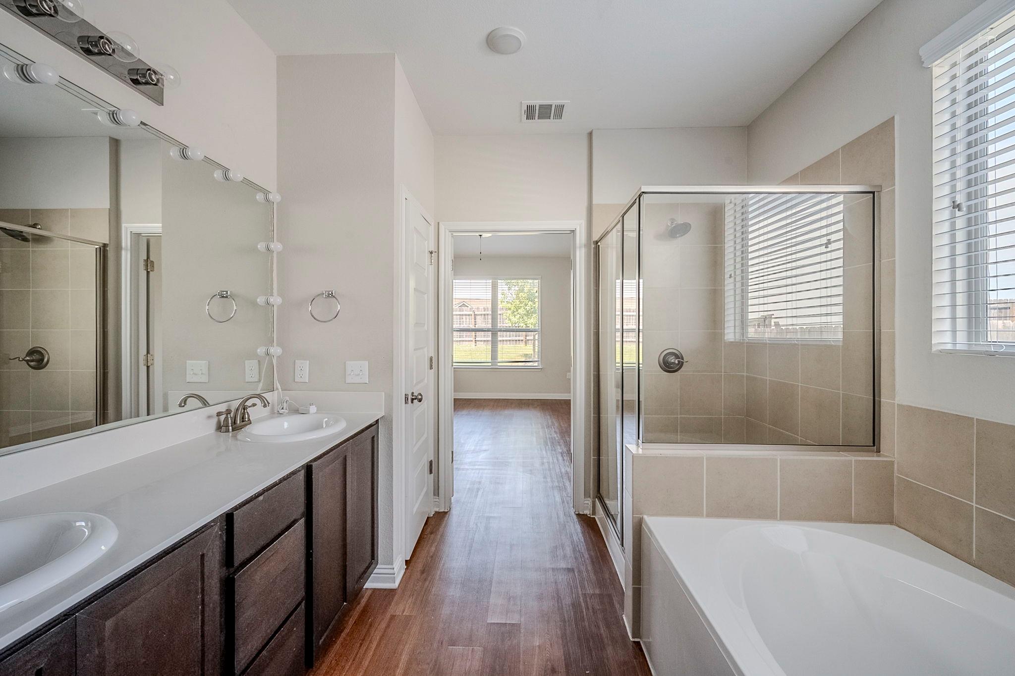 8008 Cottage Rose Dr, Austin, TX 78744