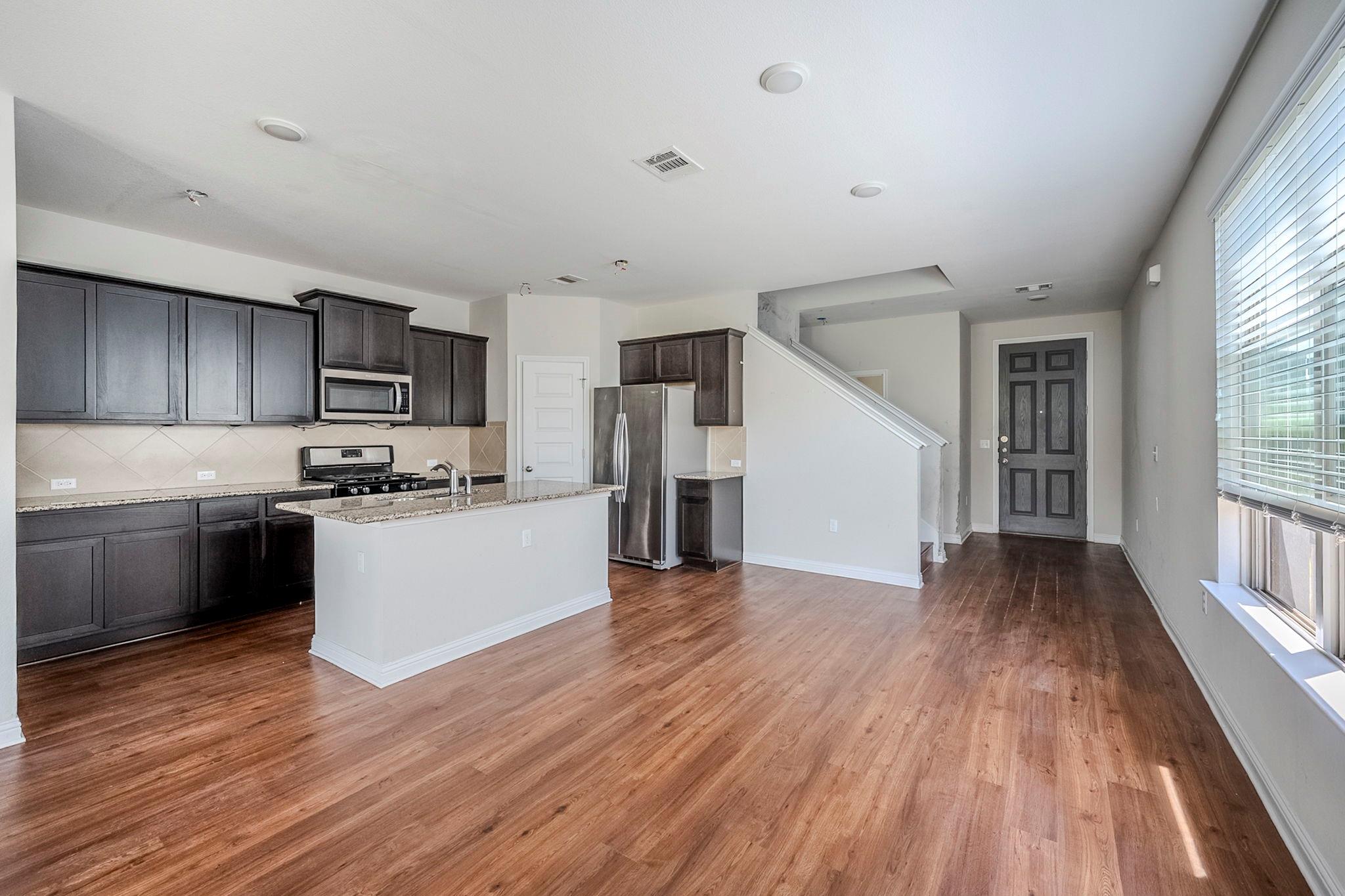 8008 Cottage Rose Dr, Austin, TX 78744