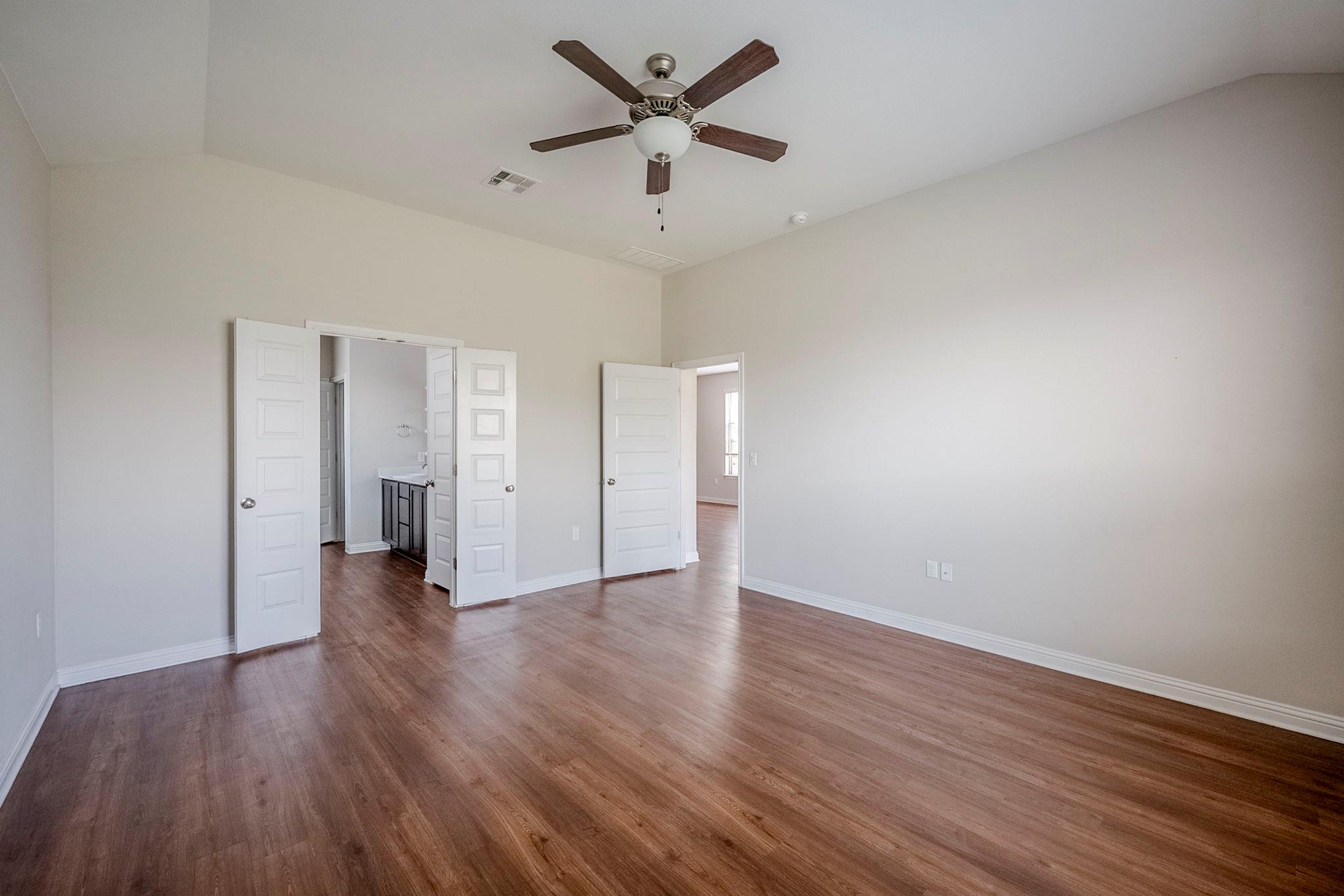 8008 Cottage Rose Dr, Austin, TX 78744