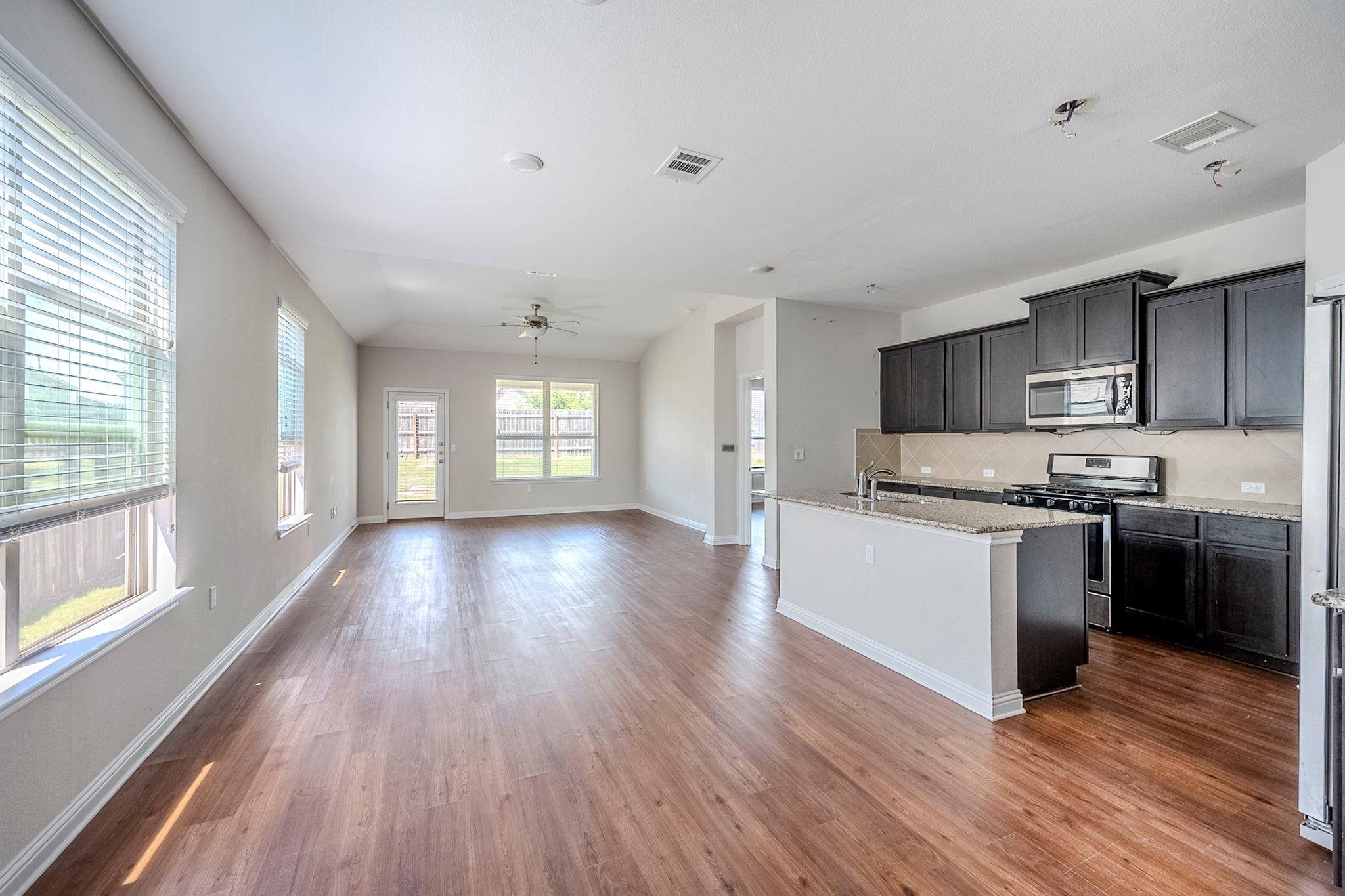 8008 Cottage Rose Dr, Austin, TX 78744