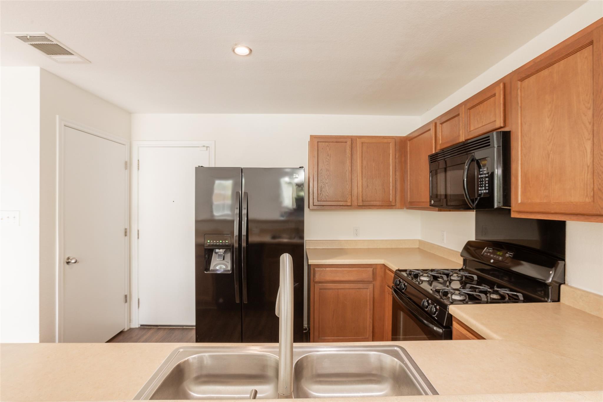 287 Quarter Ave, Buda, TX 78610