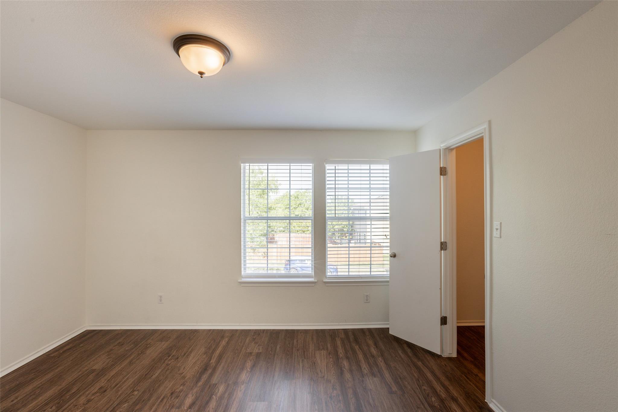 287 Quarter Ave, Buda, TX 78610