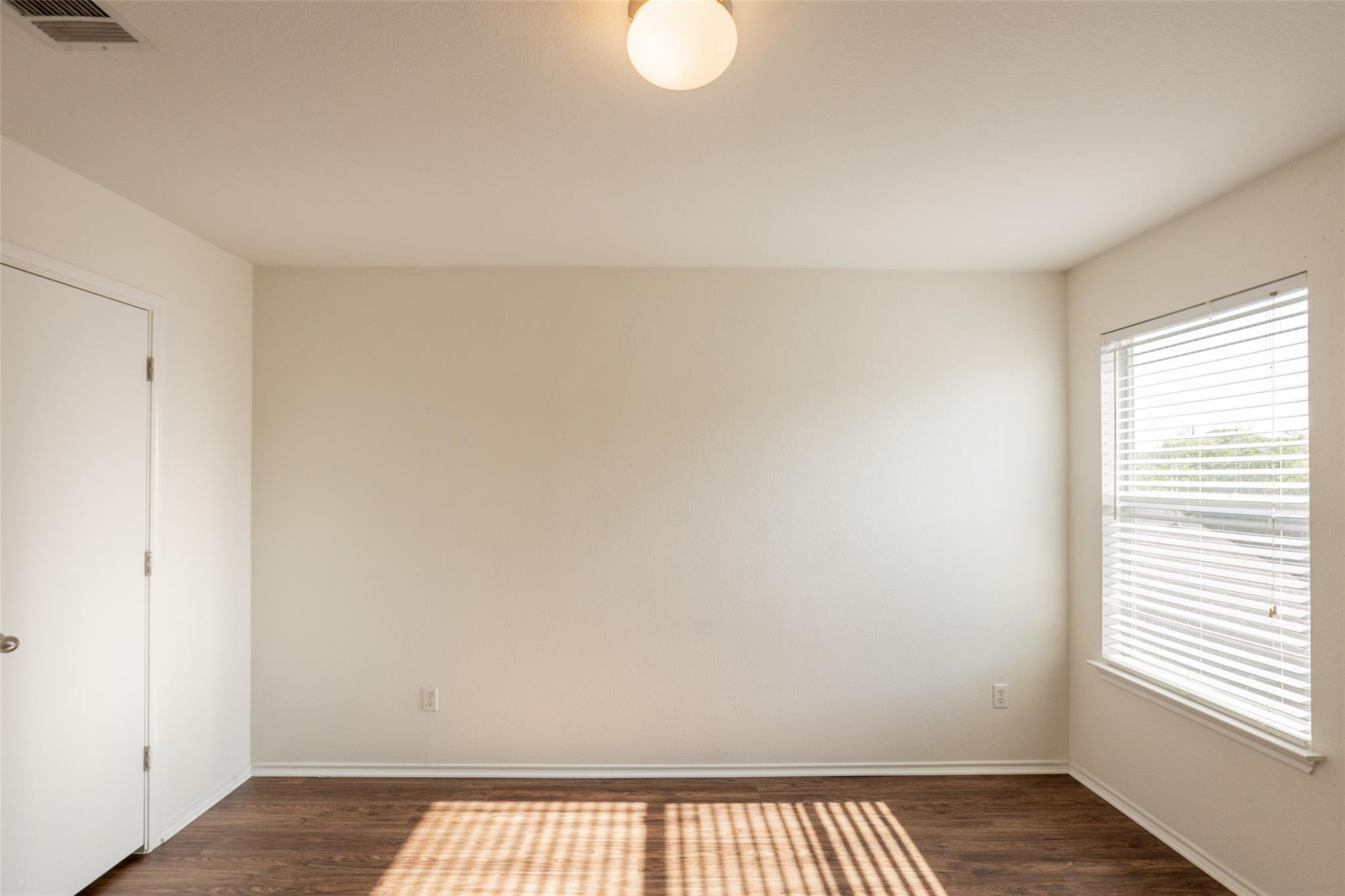 287 Quarter Ave, Buda, TX 78610