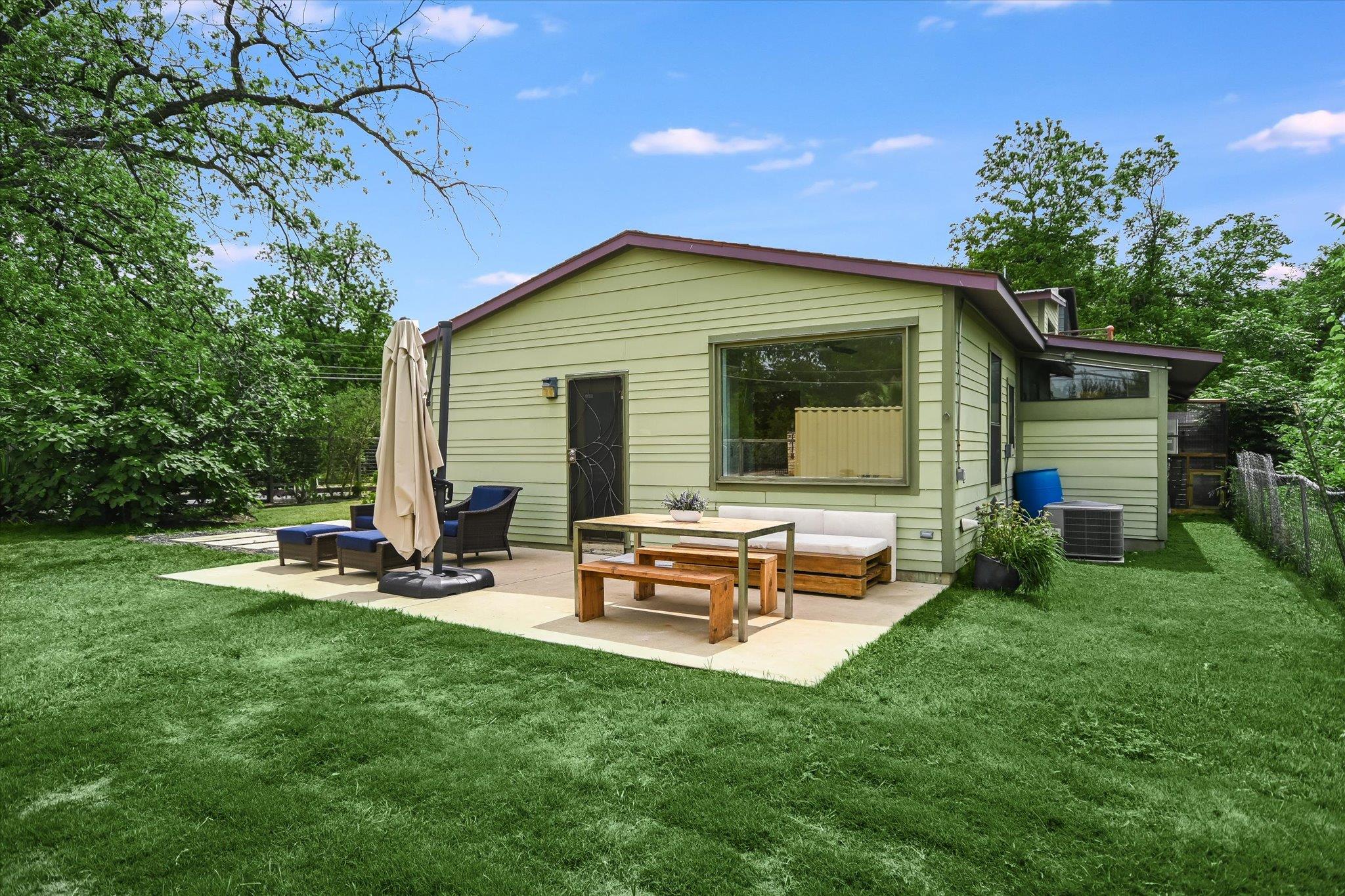3205 Thompson St, Austin, TX 78702