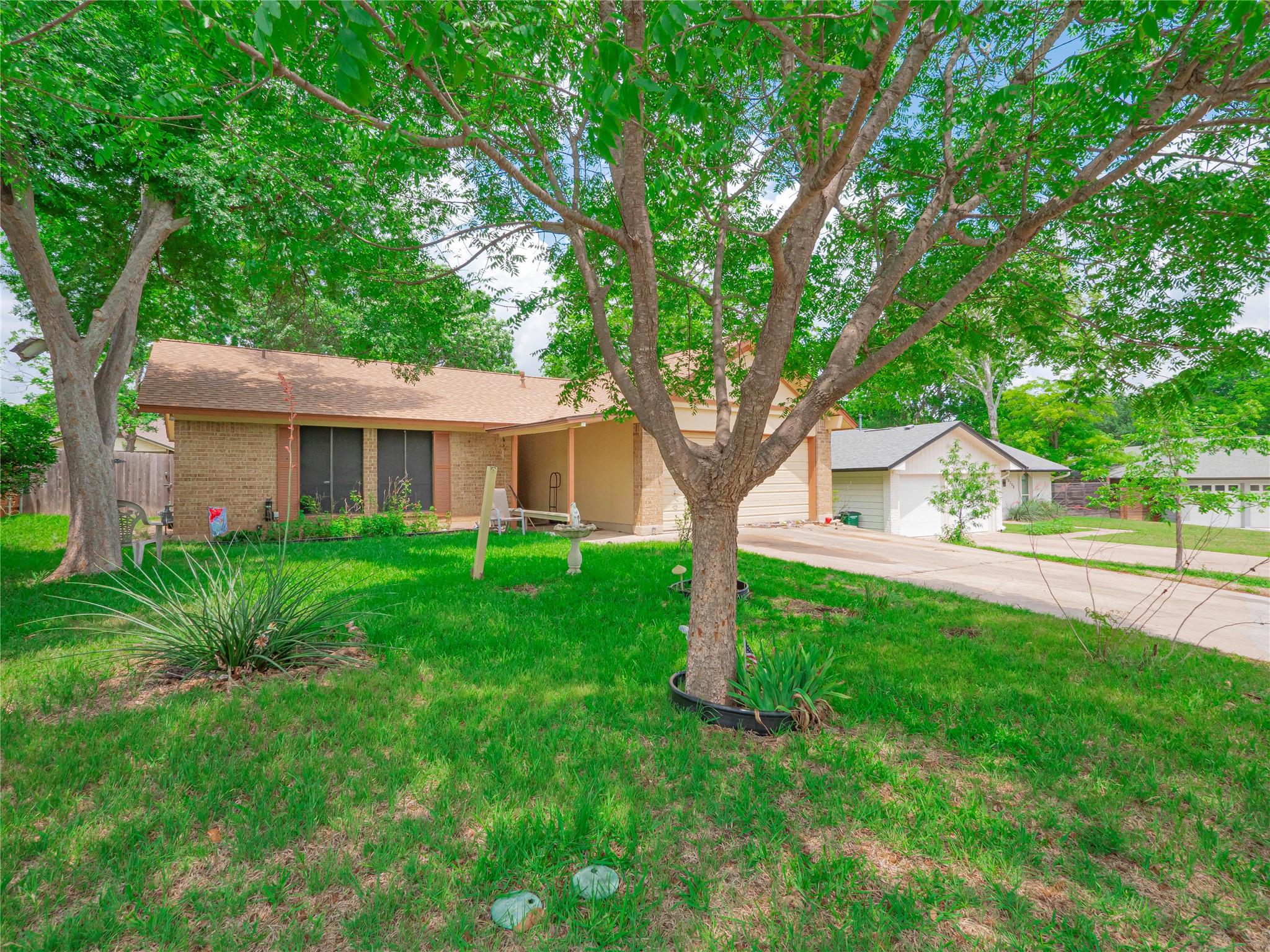 10206 Oak Hollow Cir, Austin, TX 78758