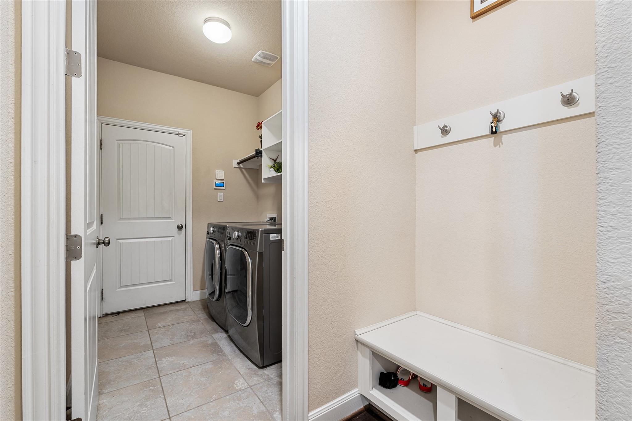 21909 Esmeralda Dr, Spicewood, TX 78669
