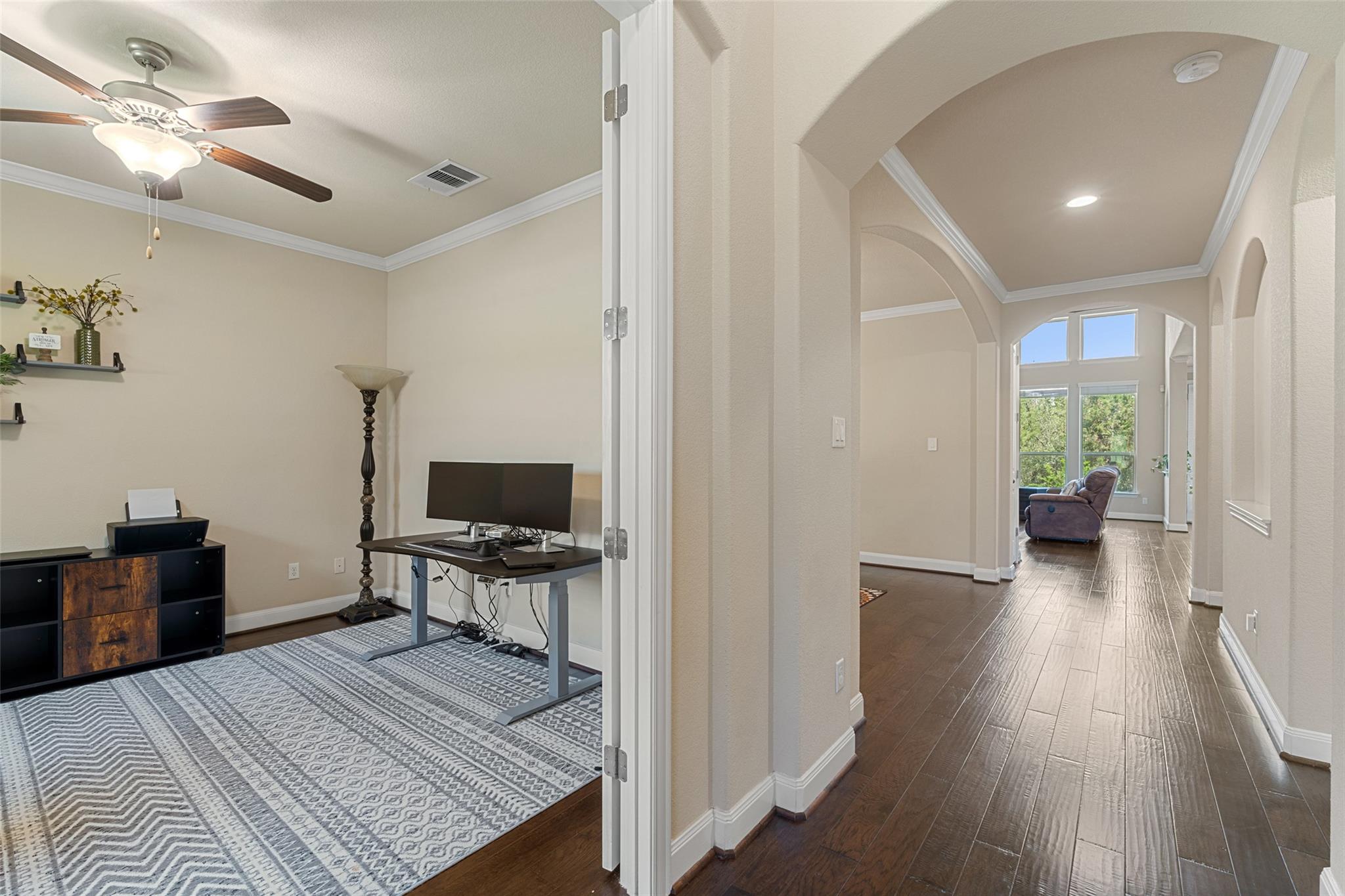 21909 Esmeralda Dr, Spicewood, TX 78669