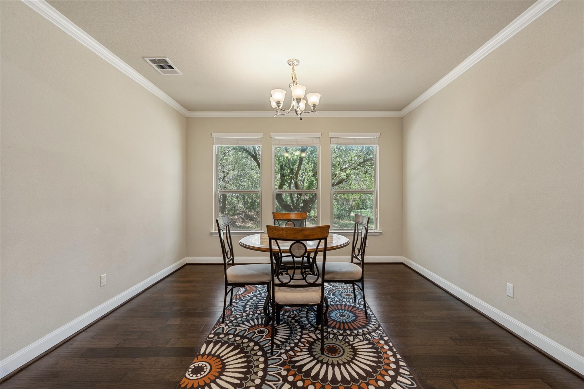 21909 Esmeralda Dr, Spicewood, TX 78669