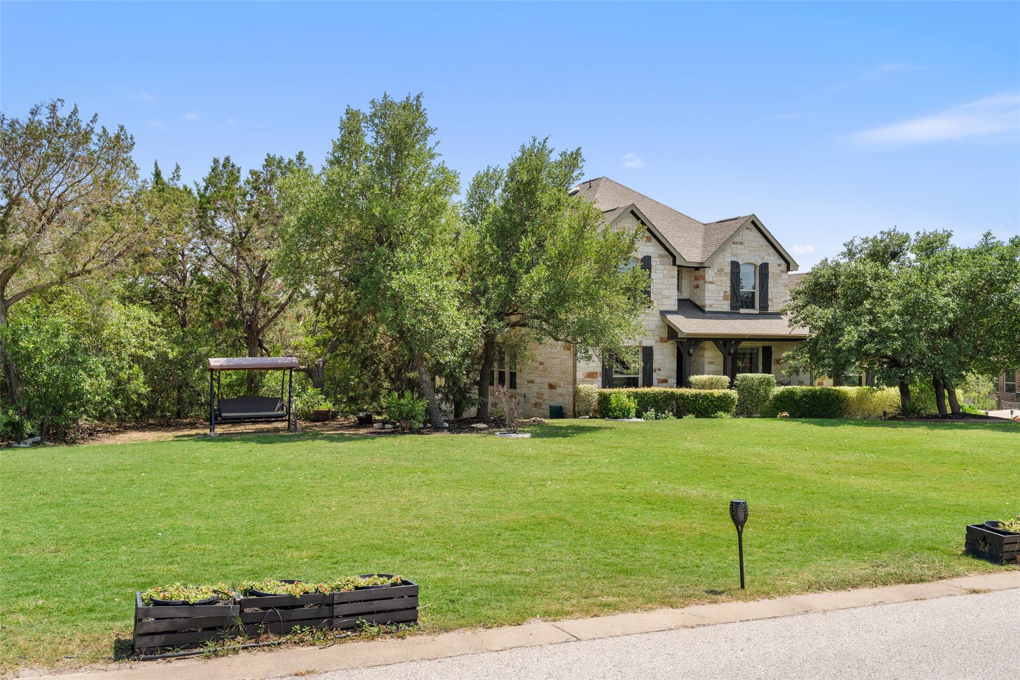 21909 Esmeralda Dr, Spicewood, TX 78669