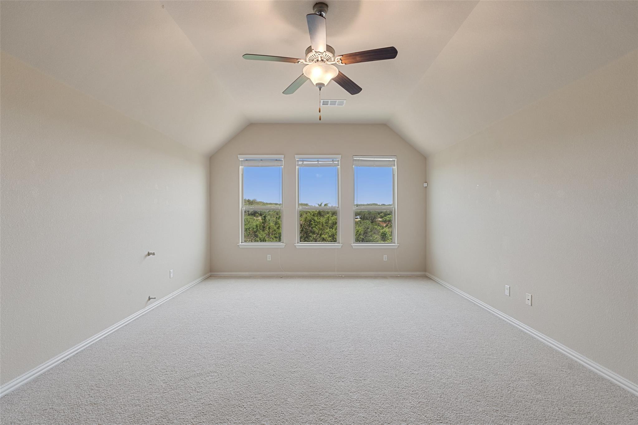 21909 Esmeralda Dr, Spicewood, TX 78669