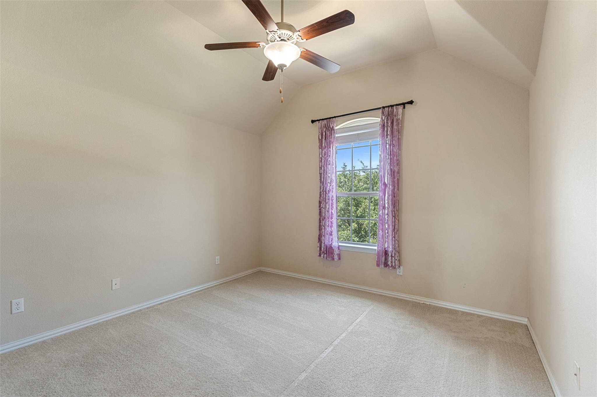 21909 Esmeralda Dr, Spicewood, TX 78669
