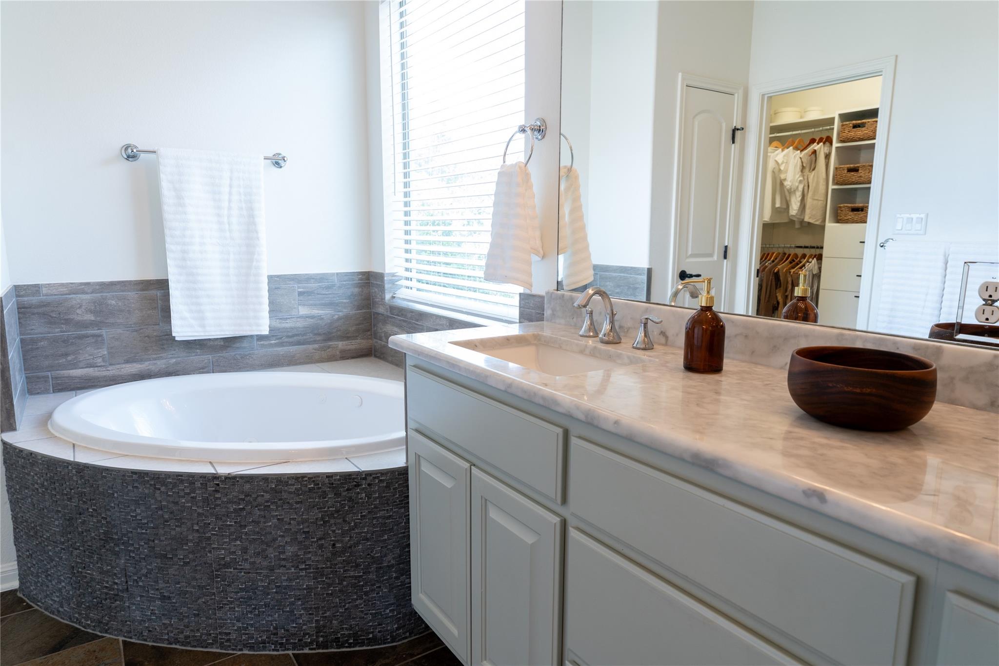 4716 Gallego Cir, Austin, TX 78738