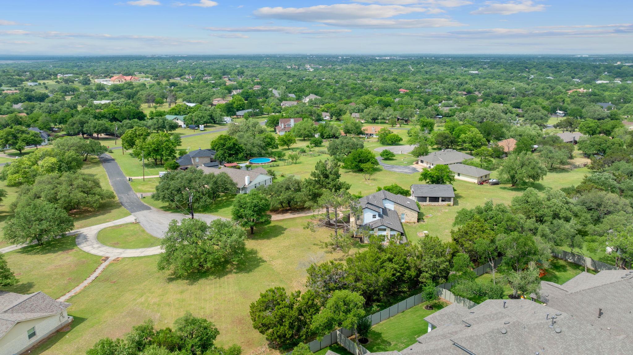 300 Fawn Ln, Georgetown, TX 78628