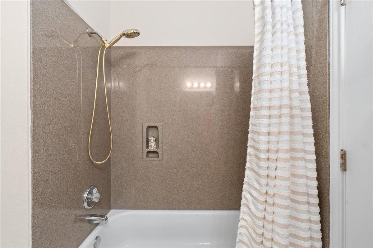 231 Skinner, Kyle, TX 78640