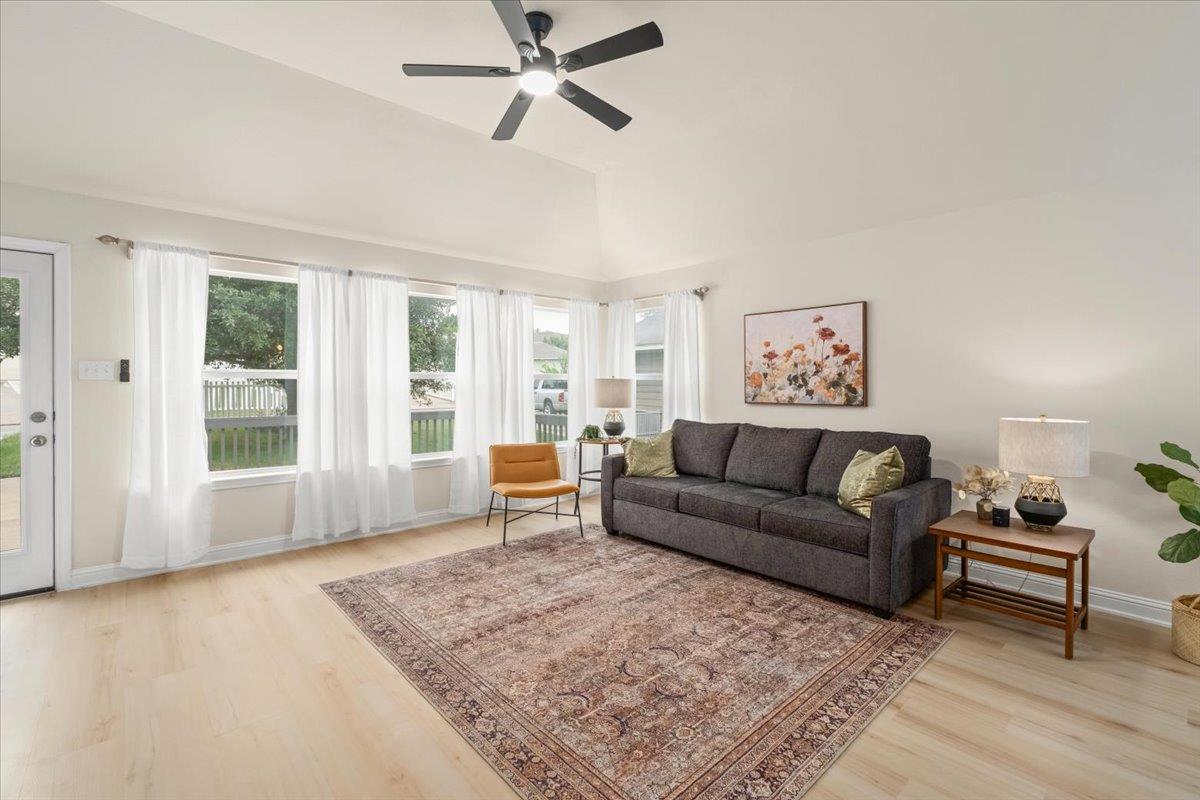 231 Skinner, Kyle, TX 78640