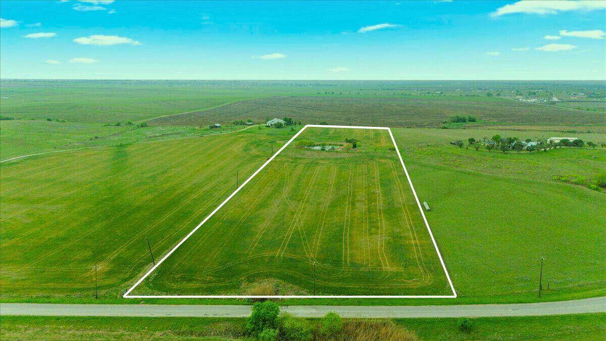 975 County Rd 458 (10 Acres), Coupland, TX 78615