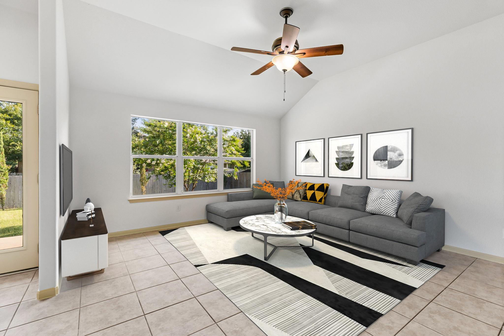 325 Swenson Dr, Hutto, TX 78634