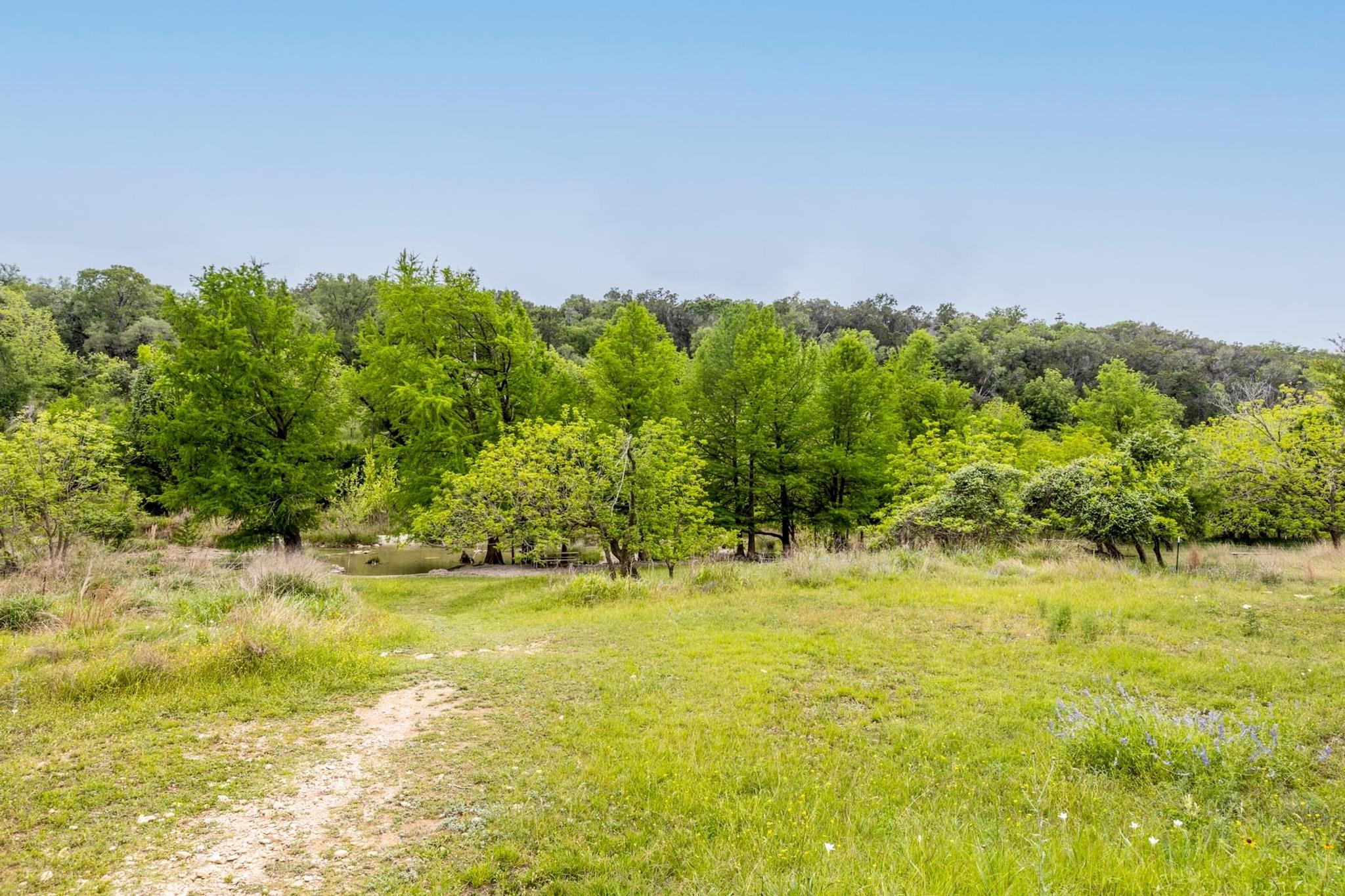 107 Edgewater Dr, Wimberley, TX 78676