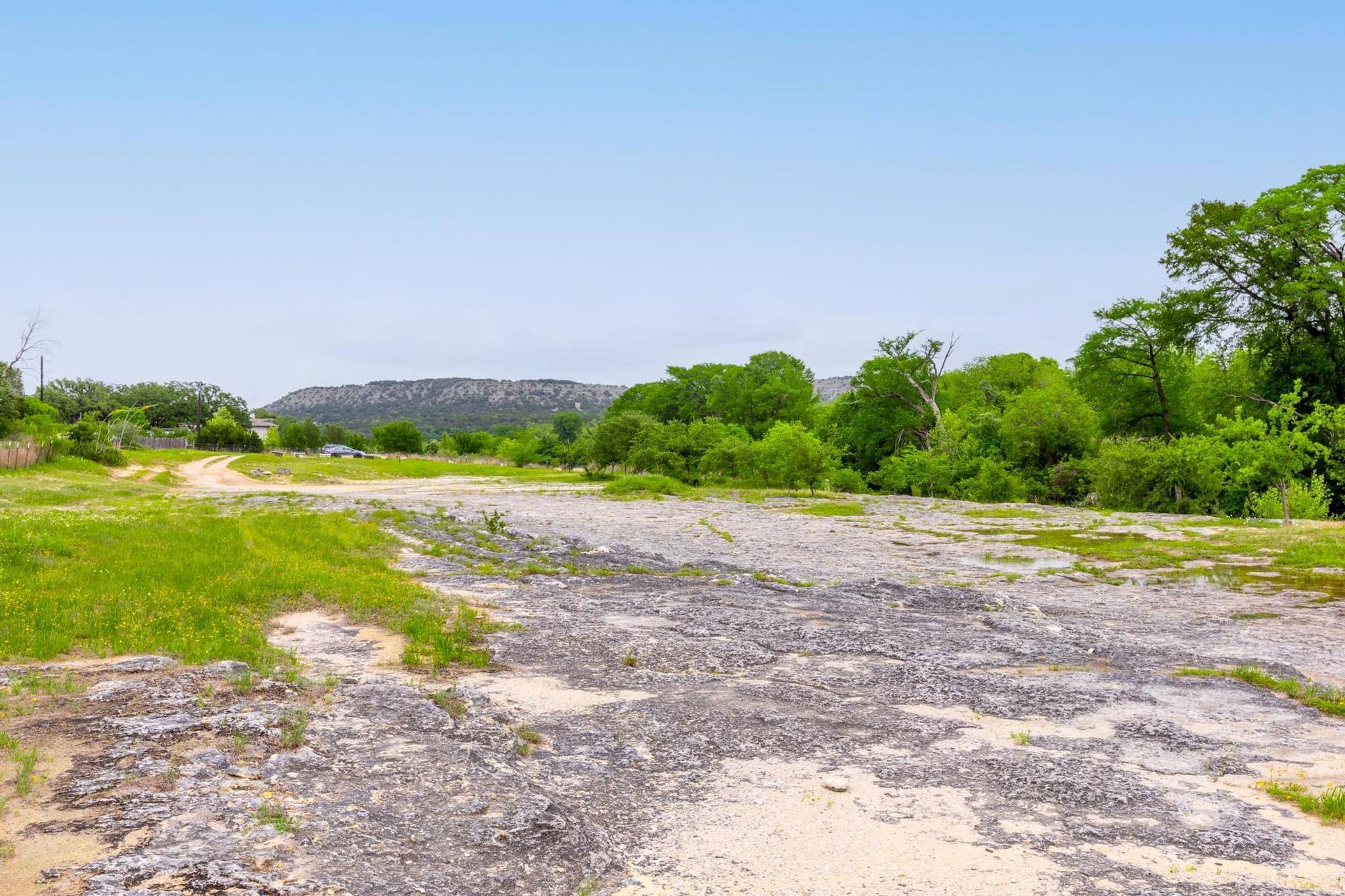 107 Edgewater Dr, Wimberley, TX 78676