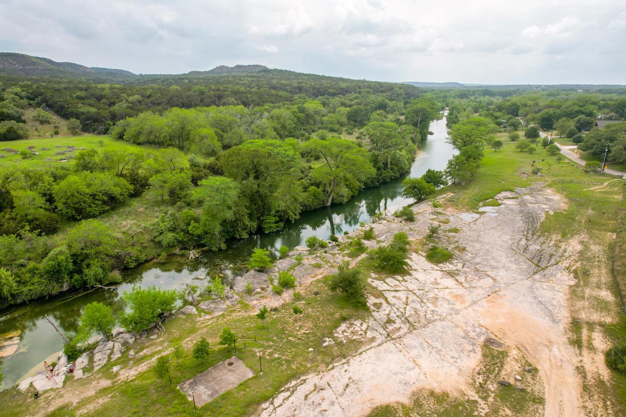 107 Edgewater Dr, Wimberley, TX 78676