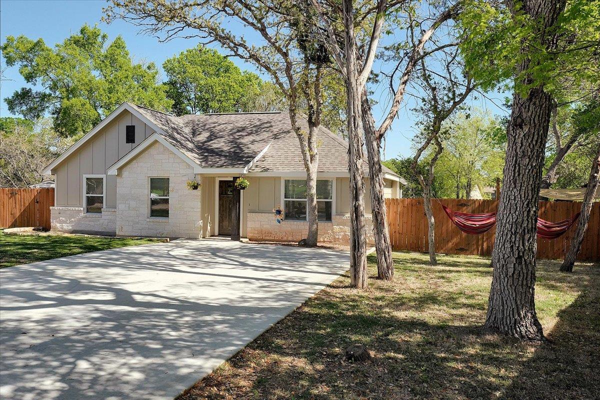 6 Cricket Hollow Ct, Wimberley, TX 78676