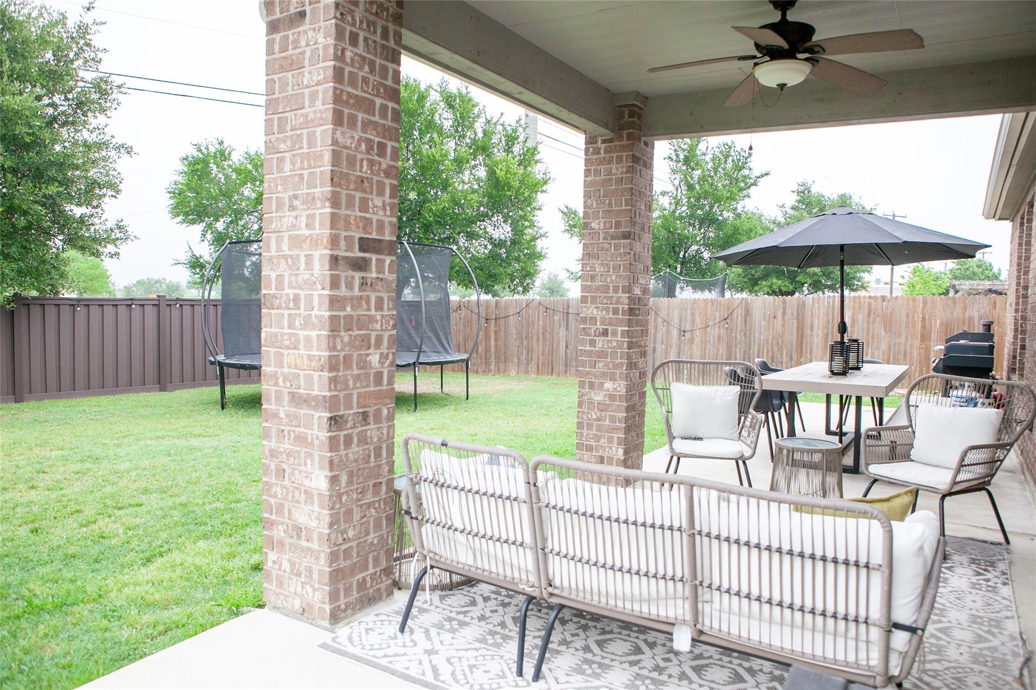 1012 Estes Park Park, Taylor, TX 76574