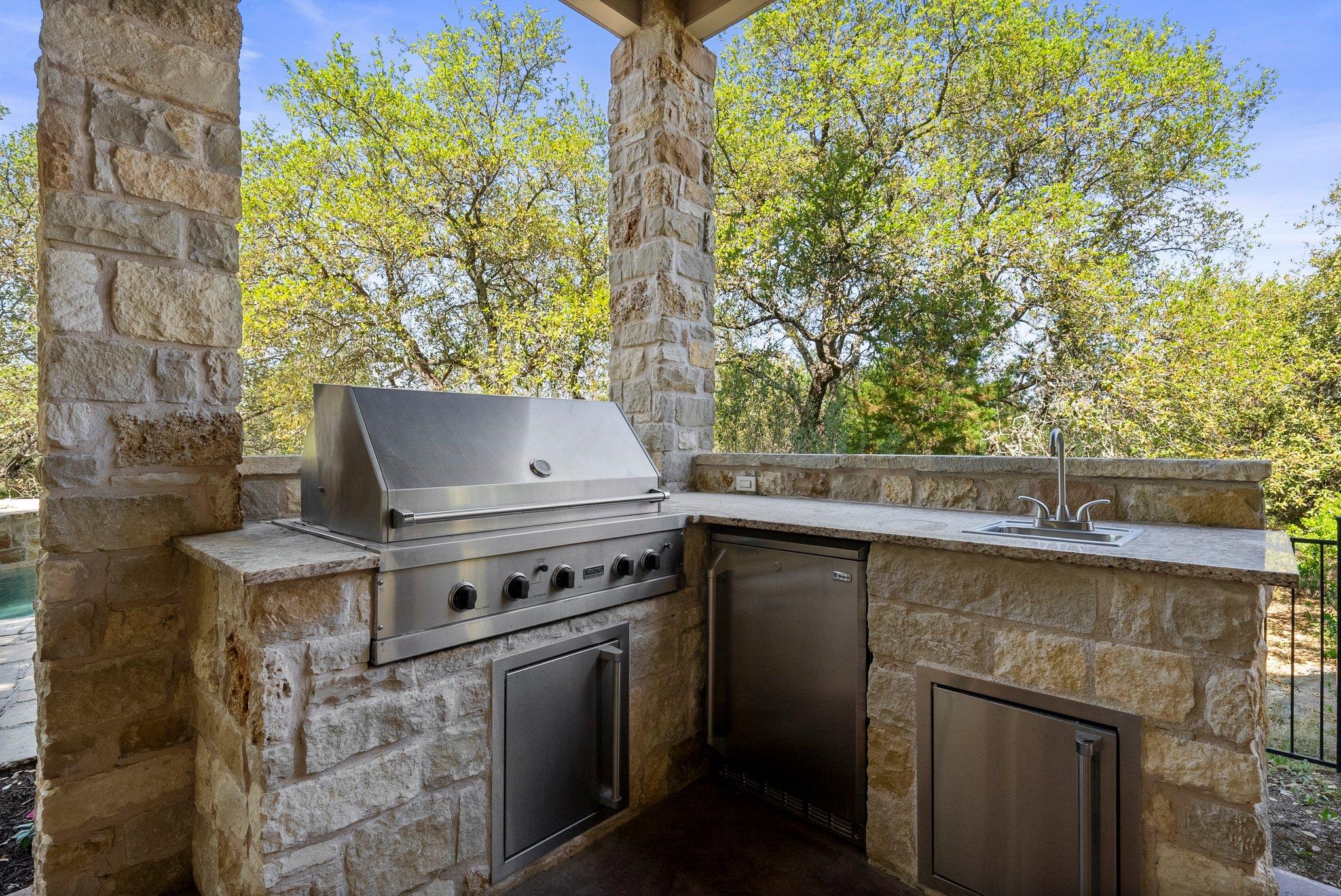 304 Hi Ridge, Horseshoe Bay, TX 78657