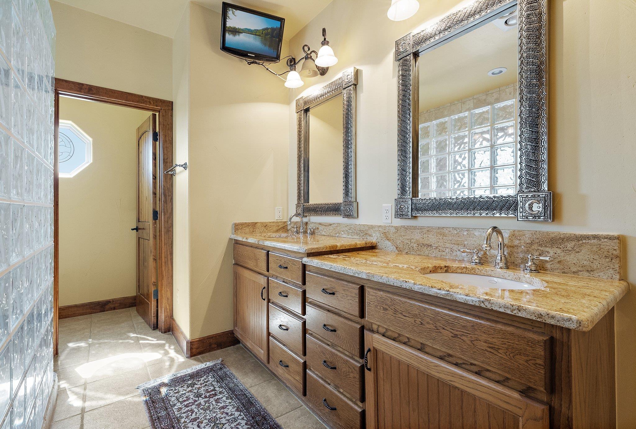 304 Hi Ridge, Horseshoe Bay, TX 78657