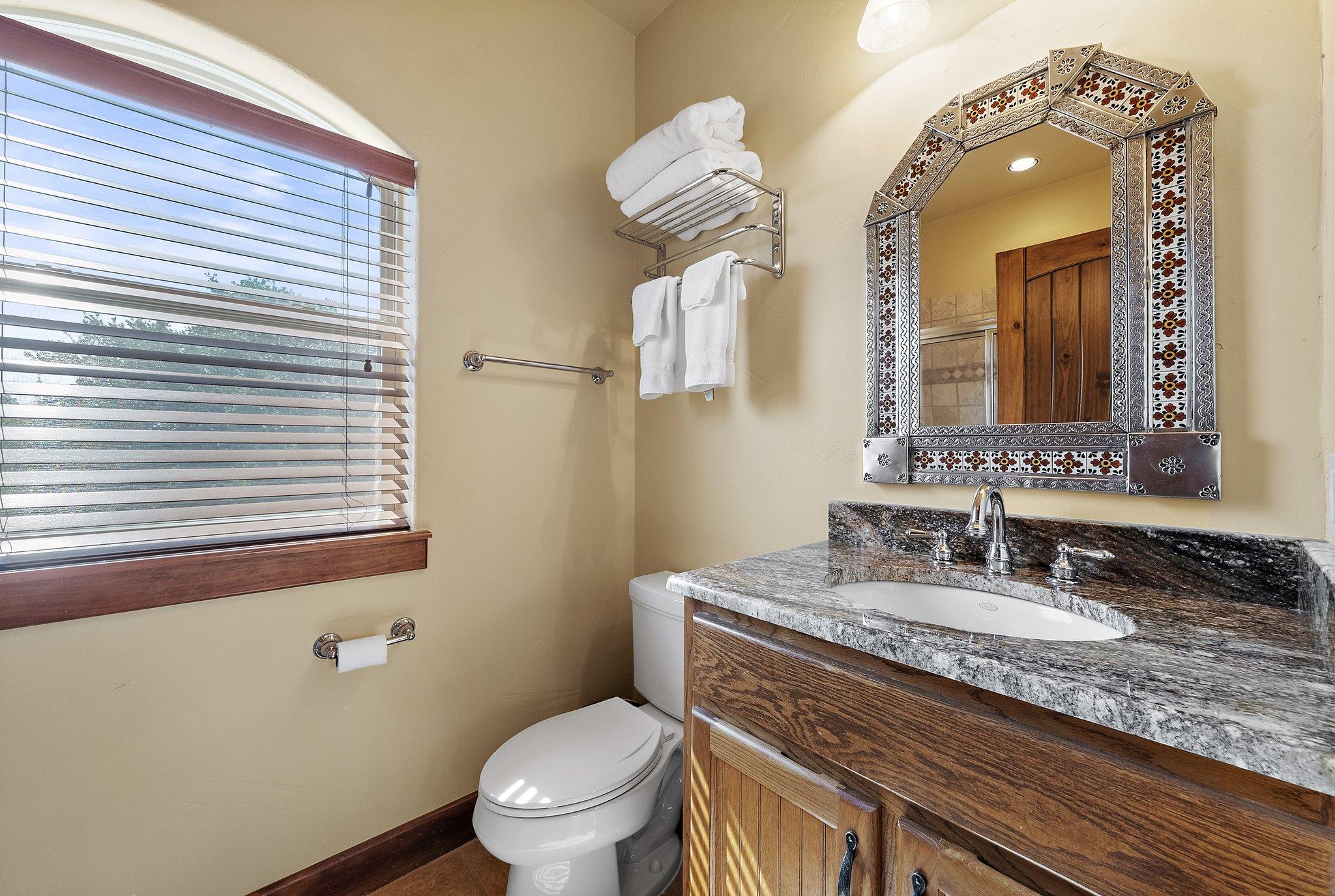 304 Hi Ridge, Horseshoe Bay, TX 78657