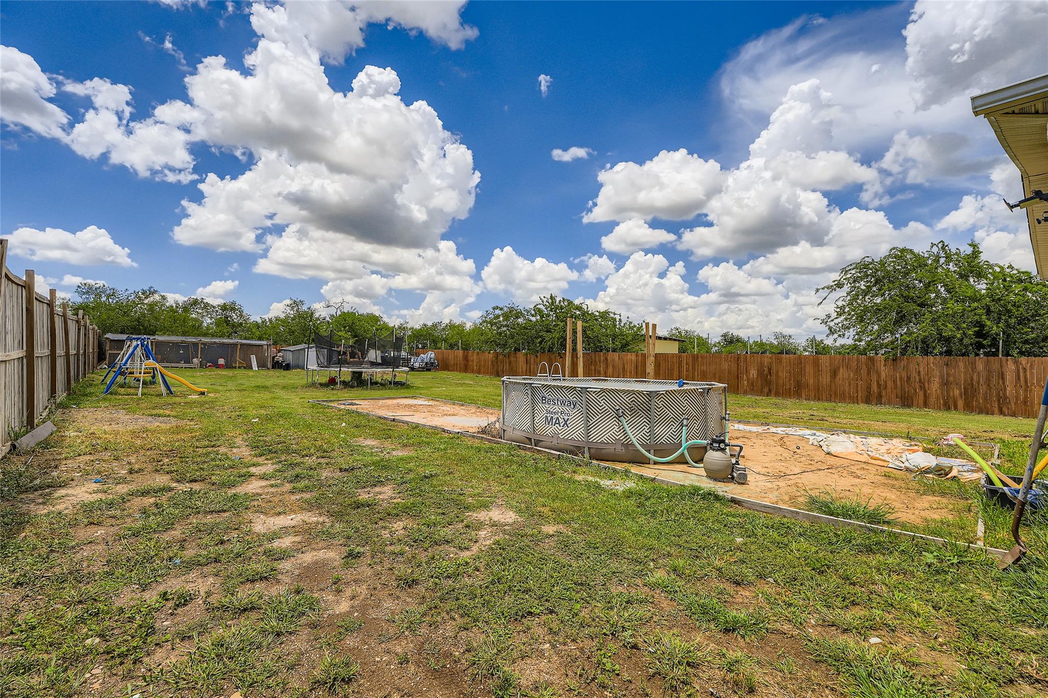 367 Margarita Dr, Dale, TX 78616