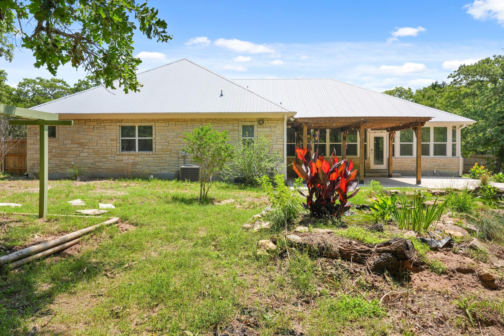 507 Arbors Cir, Elgin, TX 78621