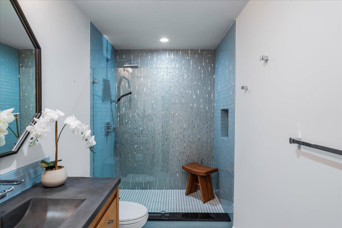 360 Nueces St # 4203, Austin, TX 78701