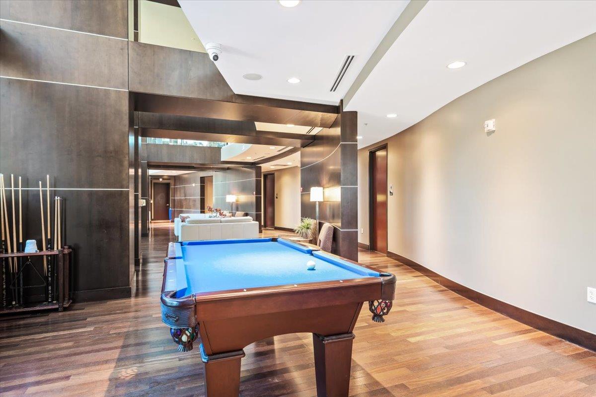 360 Nueces St # 4203, Austin, TX 78701