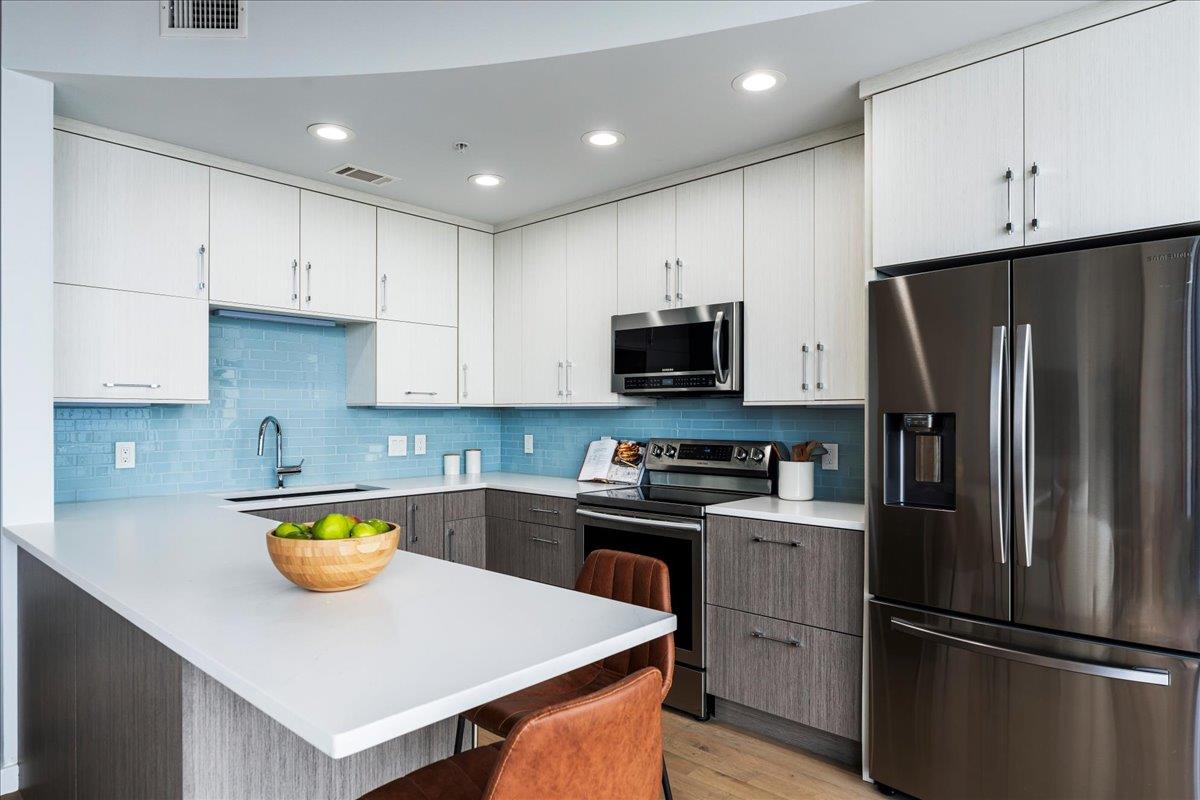 360 Nueces St # 4203, Austin, TX 78701