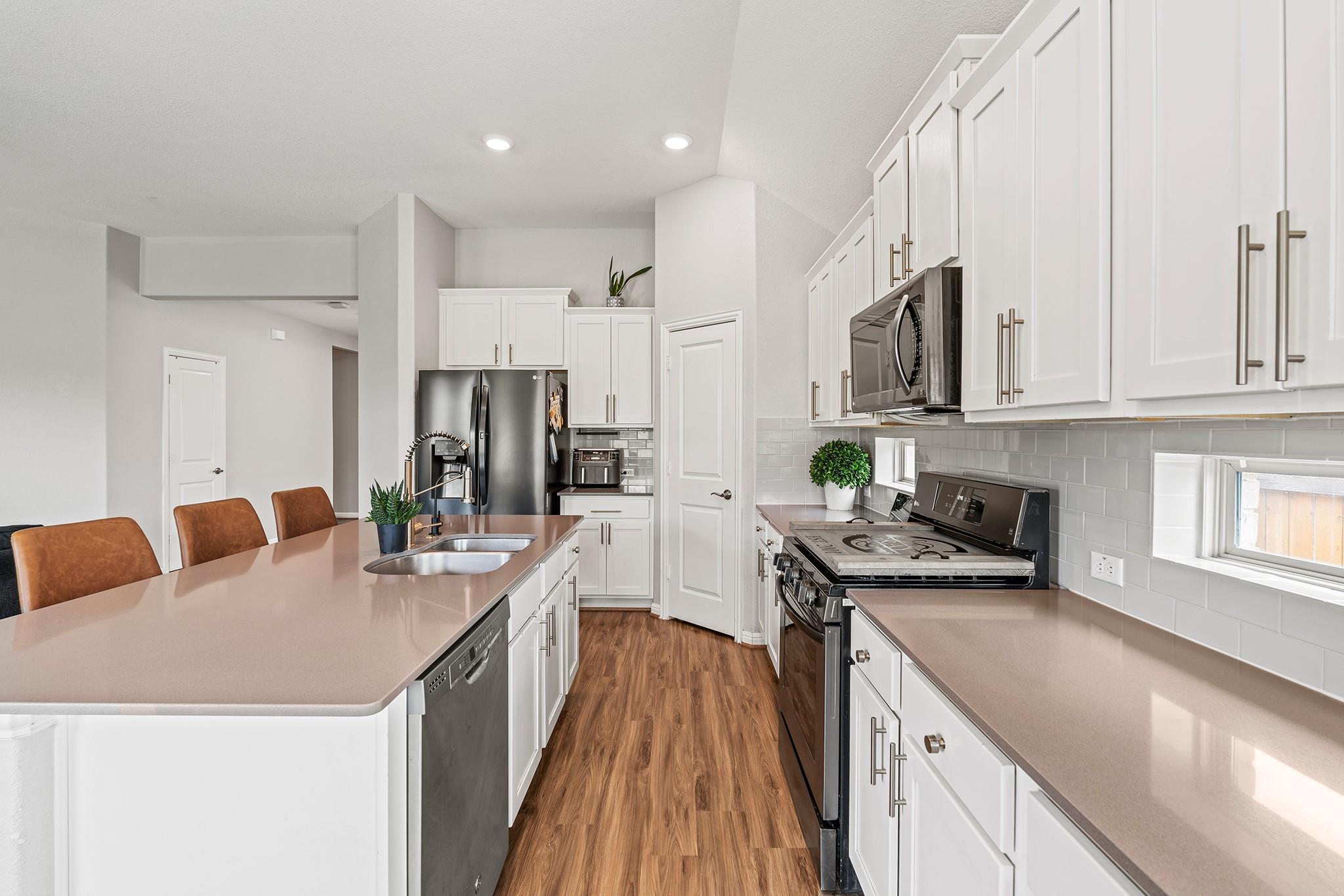 708 Hereford Loop, Hutto, TX 78634