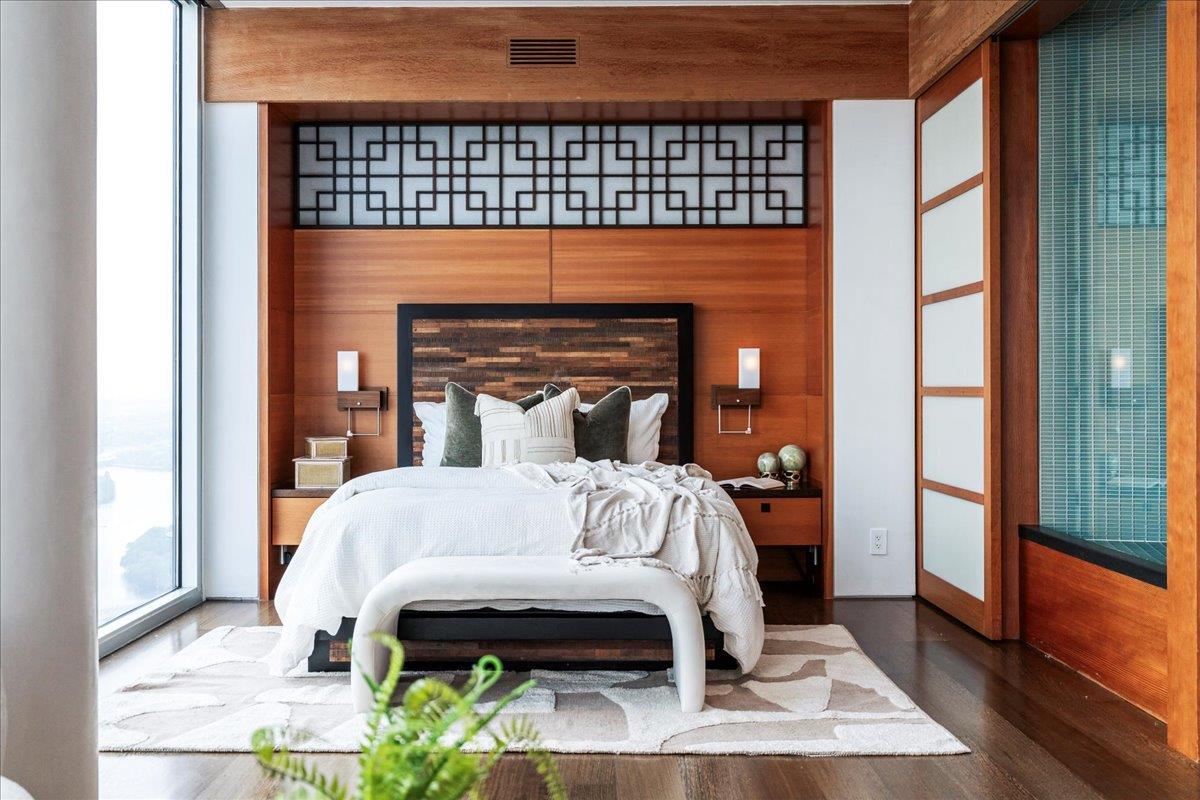 360 Nueces St # 4211, Austin, TX 78701